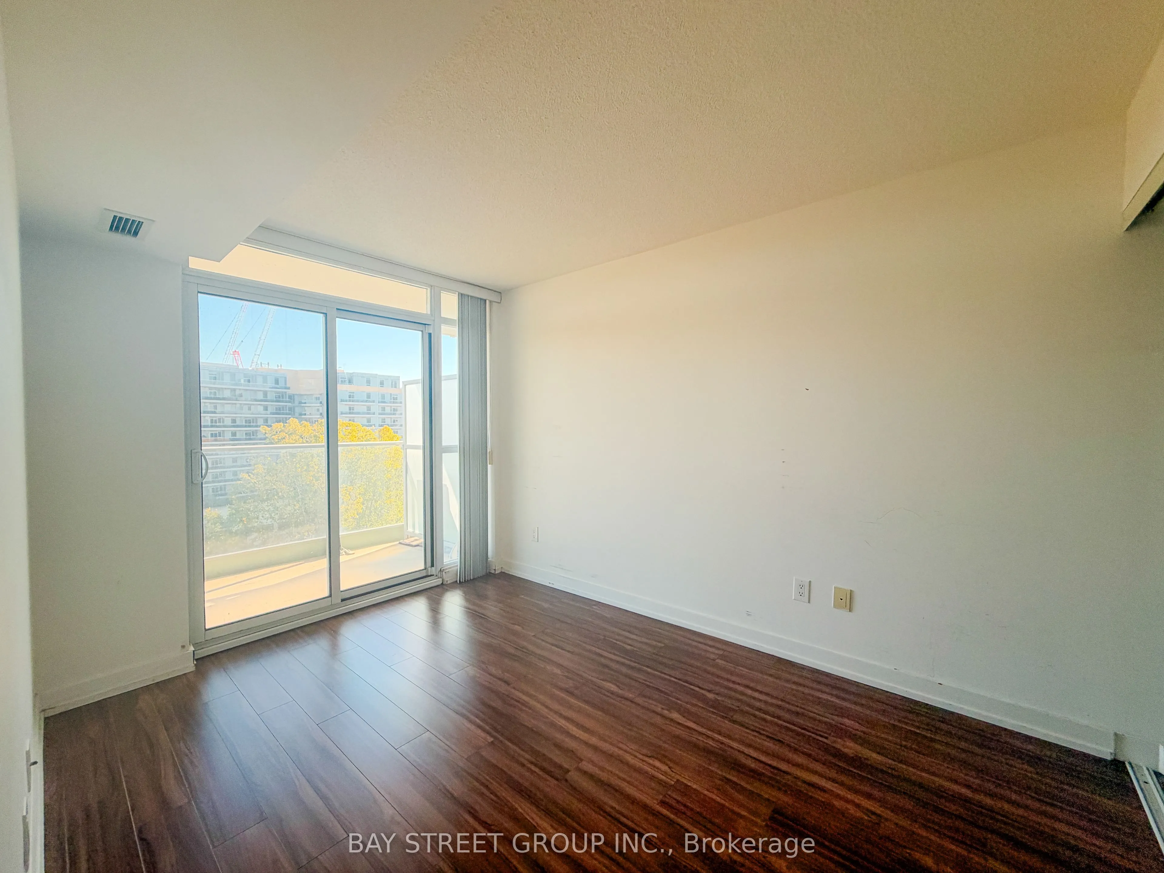 33 Singer Court #701