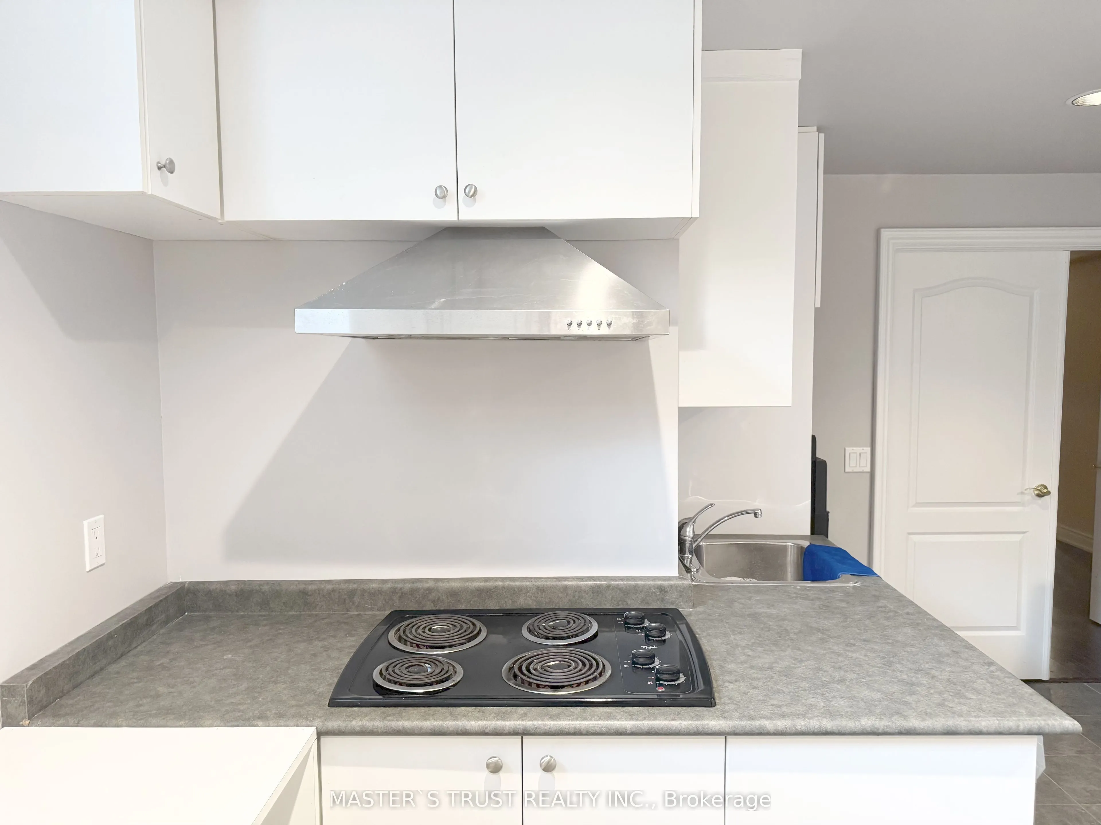 6 Cadmus Road