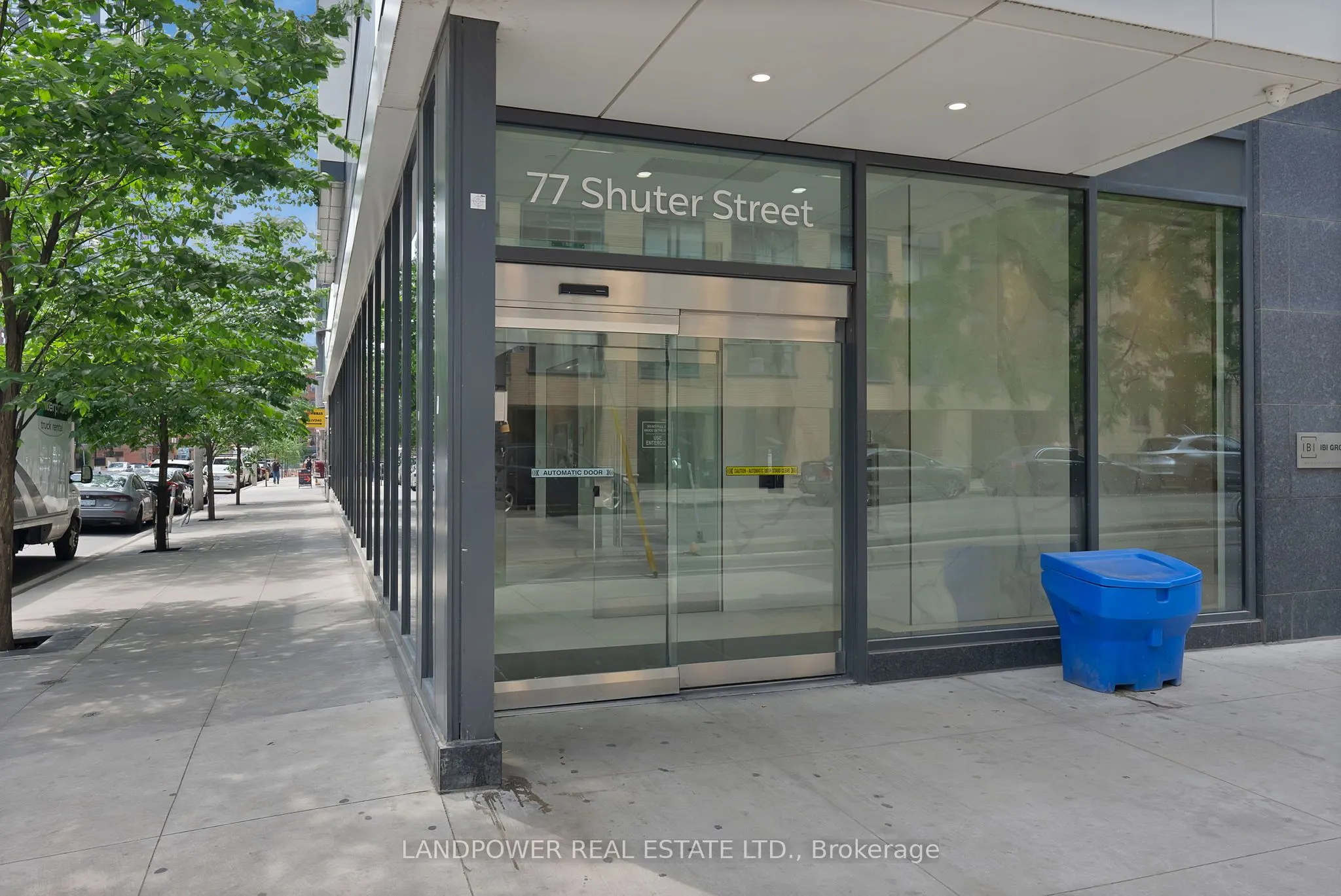 77 Shuter Street #2501
