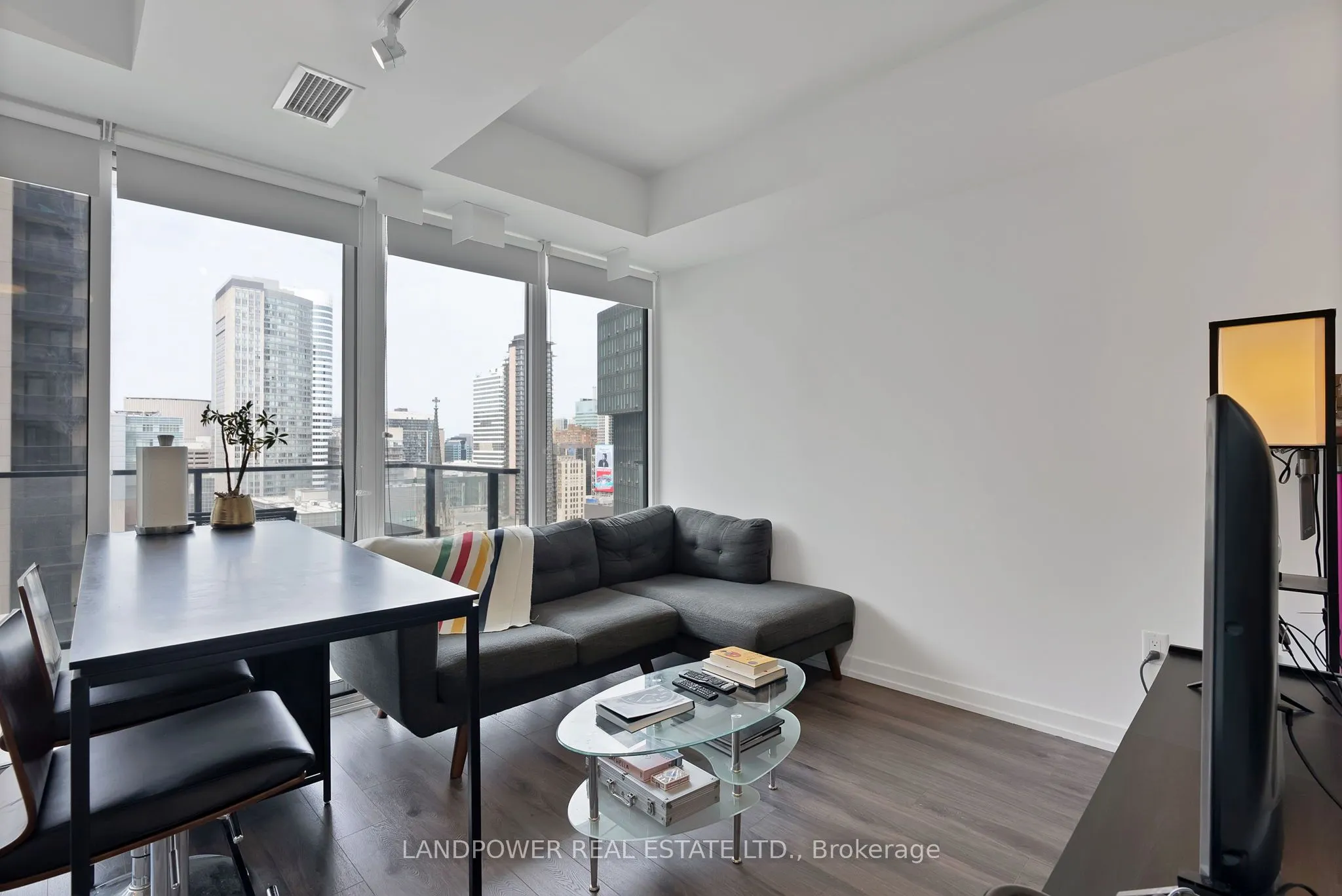 77 Shuter Street #2501