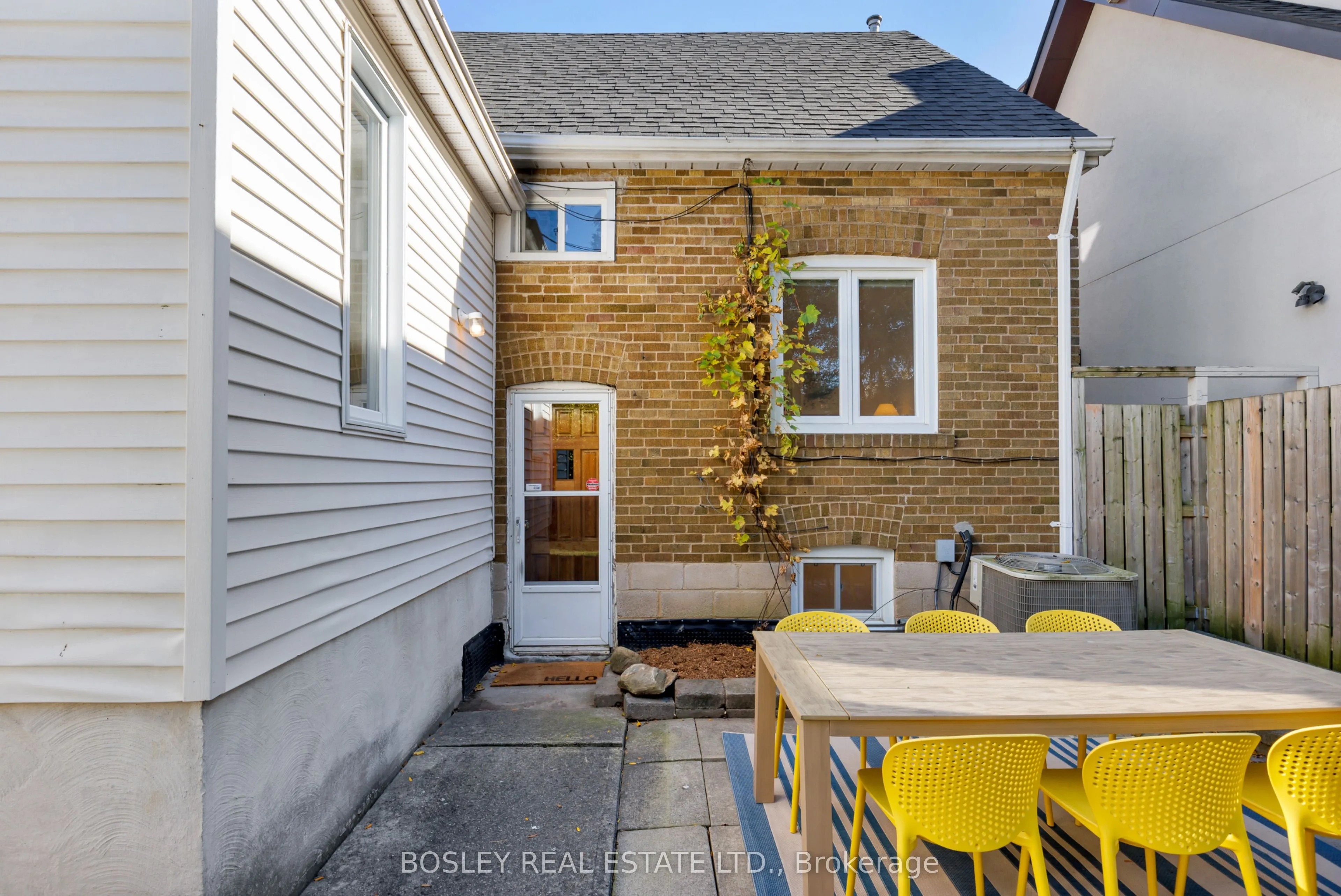 128 Leacrest Road