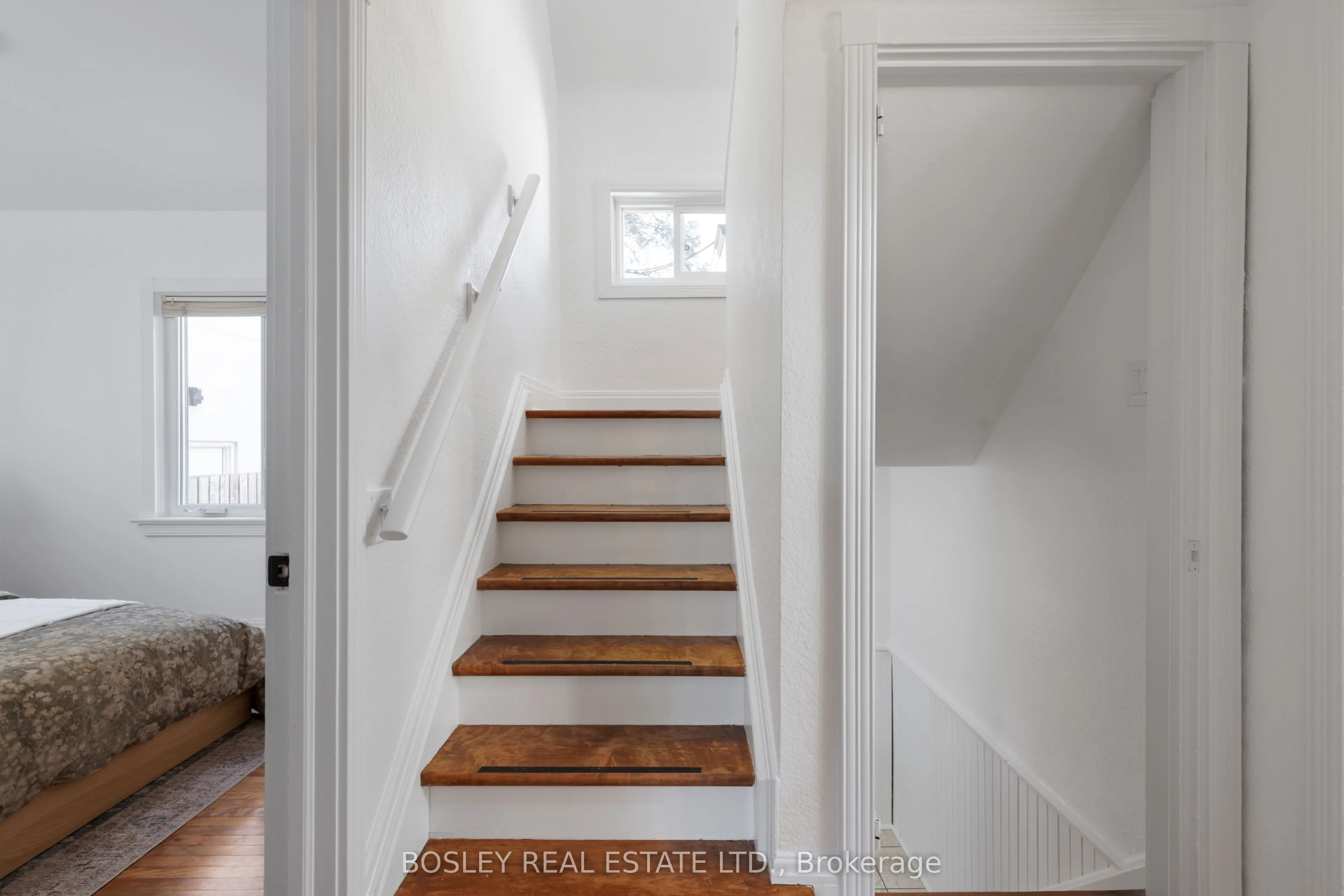 128 Leacrest Road