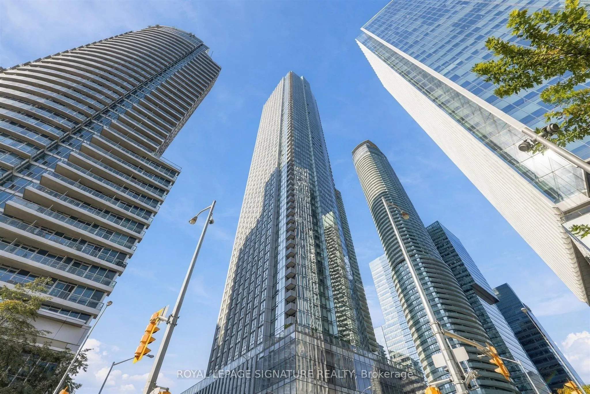 10 York Street #2004