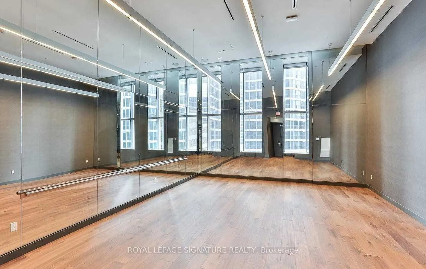 10 York Street #2004