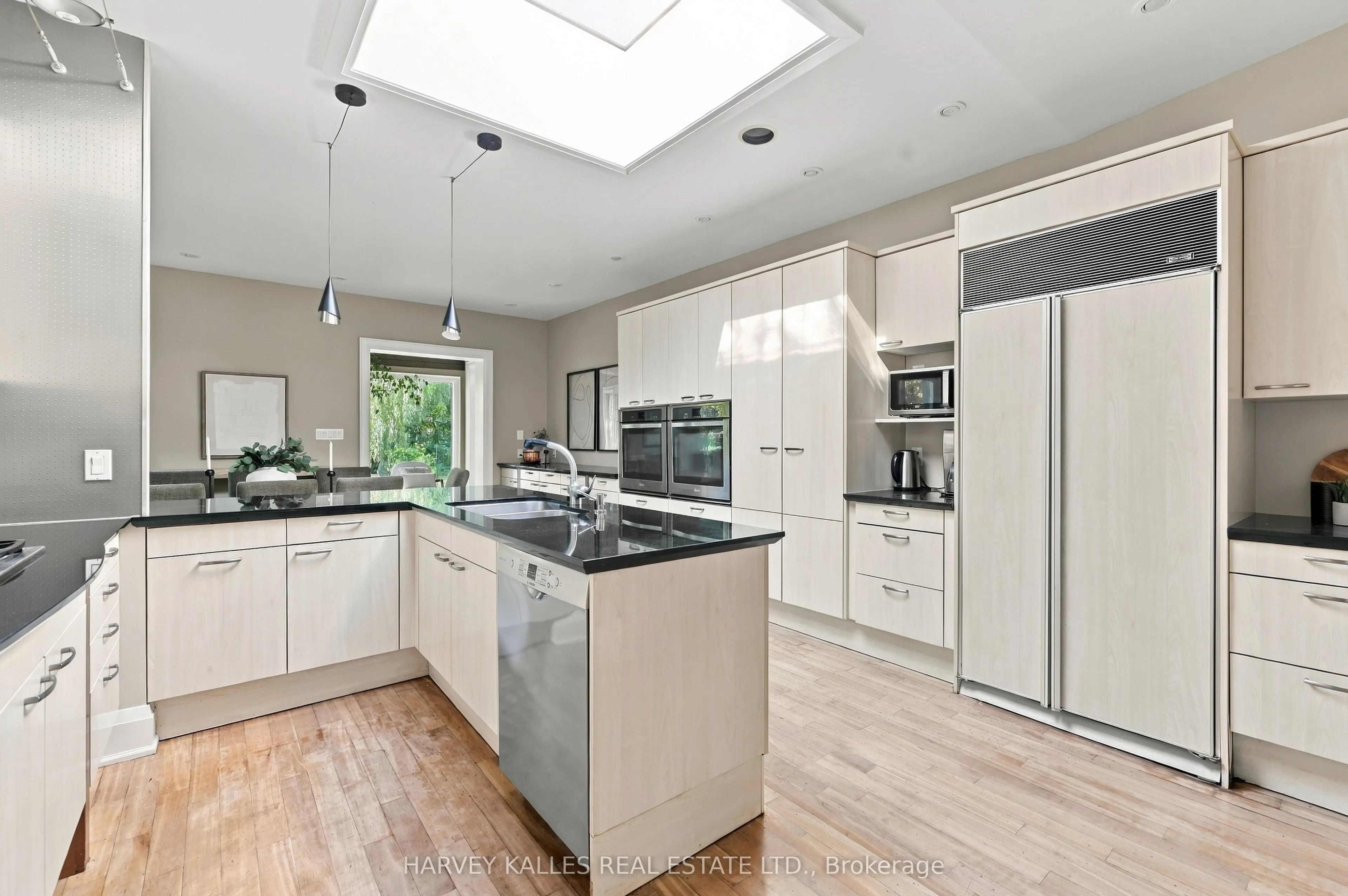 41 Hurlingham Crescent