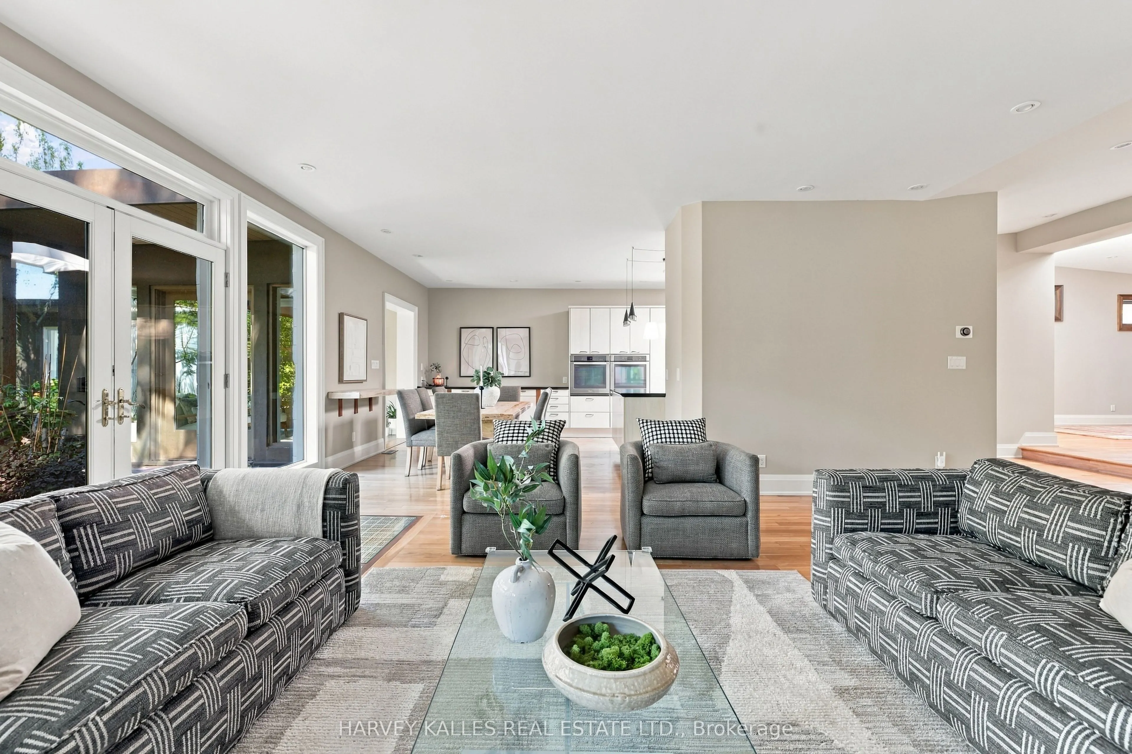 41 Hurlingham Crescent