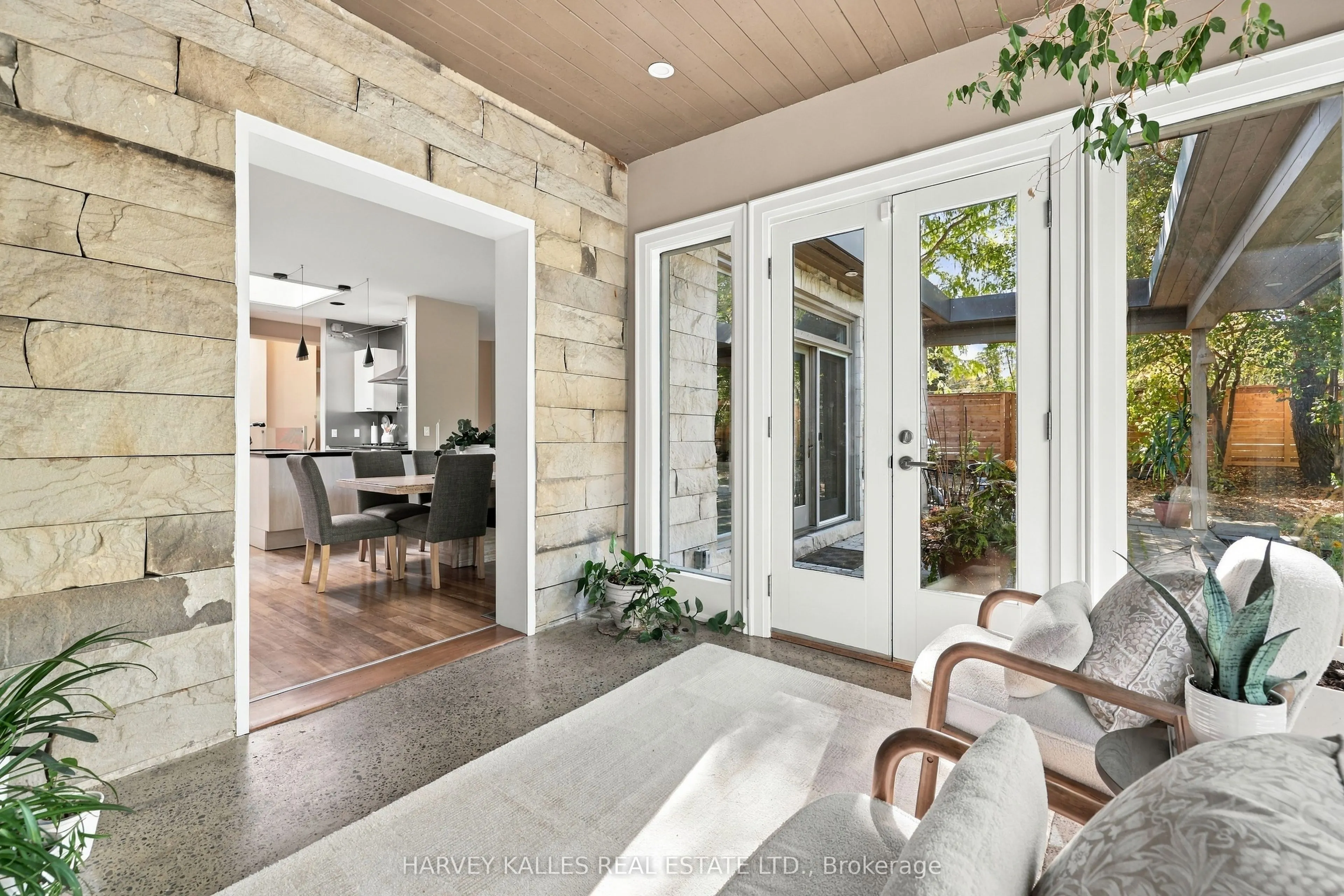 41 Hurlingham Crescent