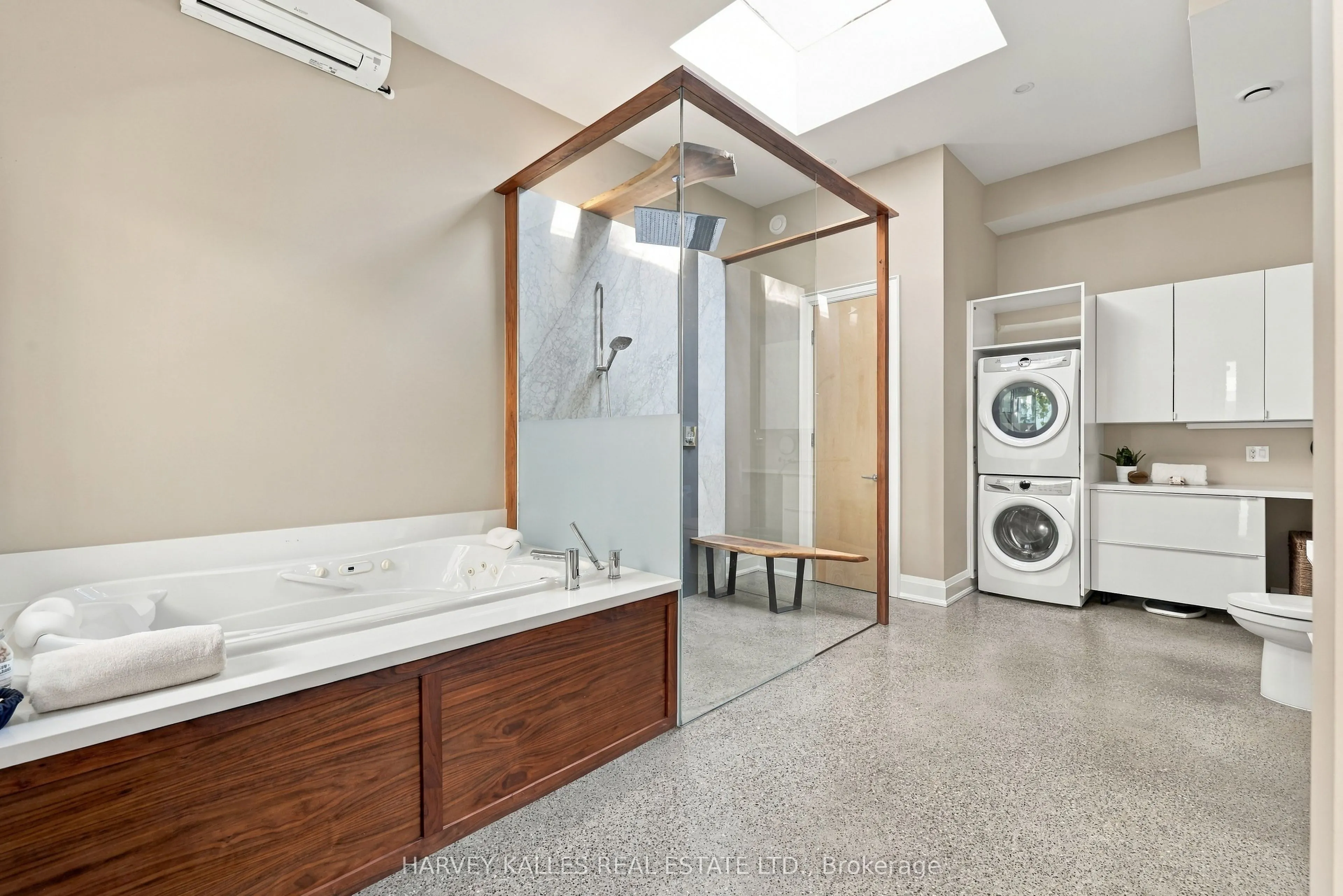 41 Hurlingham Crescent