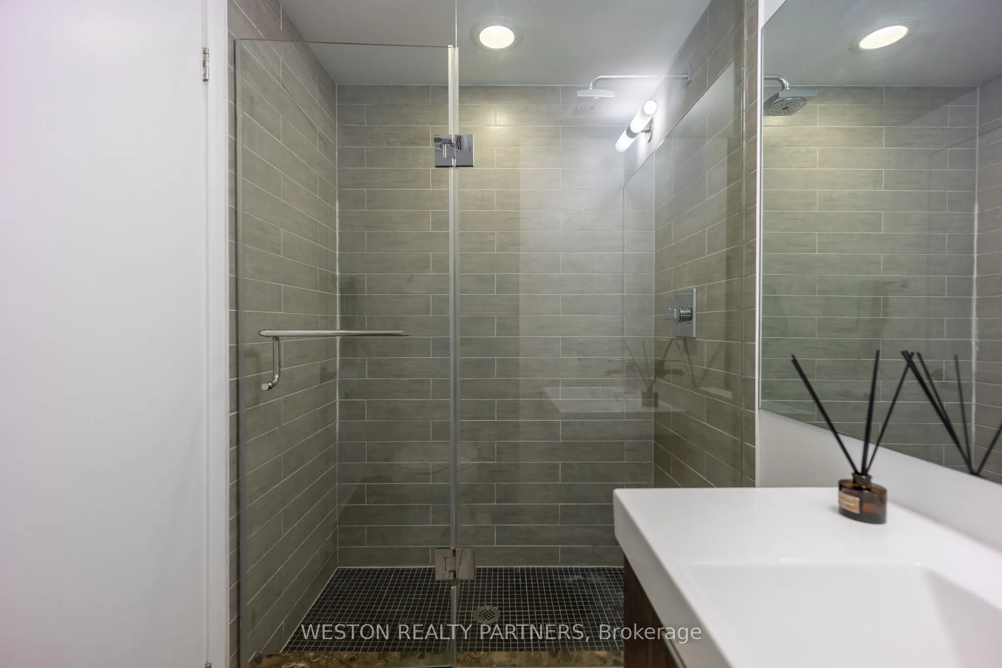 478 King Street W #514