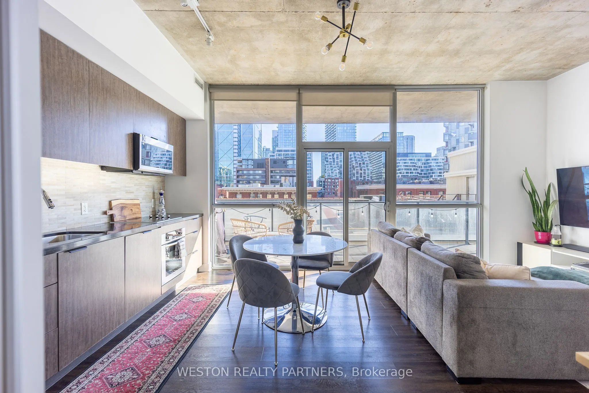 478 King Street W #514
