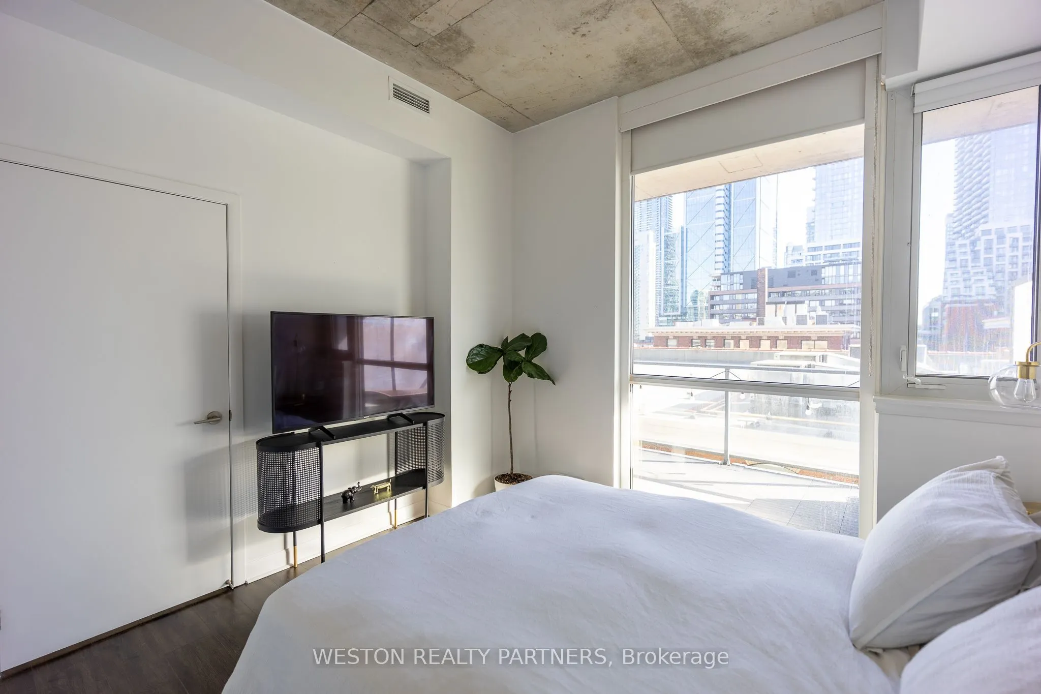 478 King Street W #514