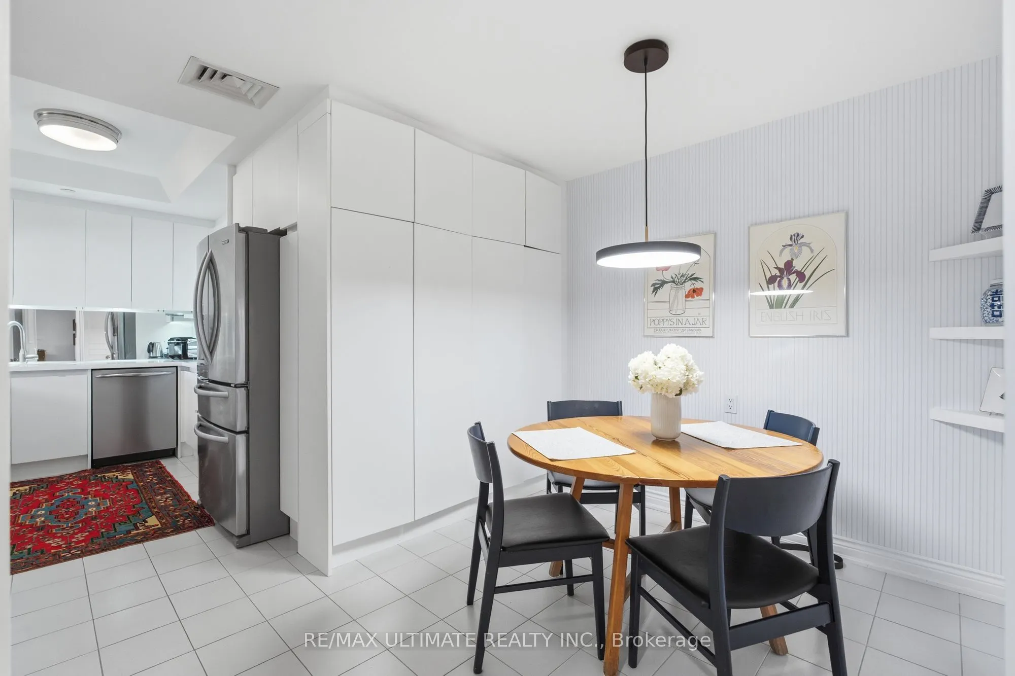 211 Queens Quay W #1105