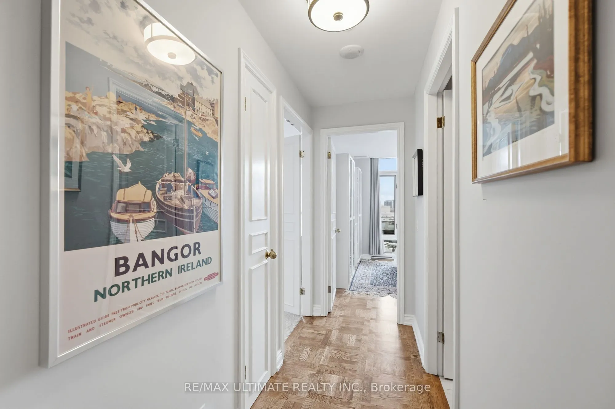 211 Queens Quay W #1105