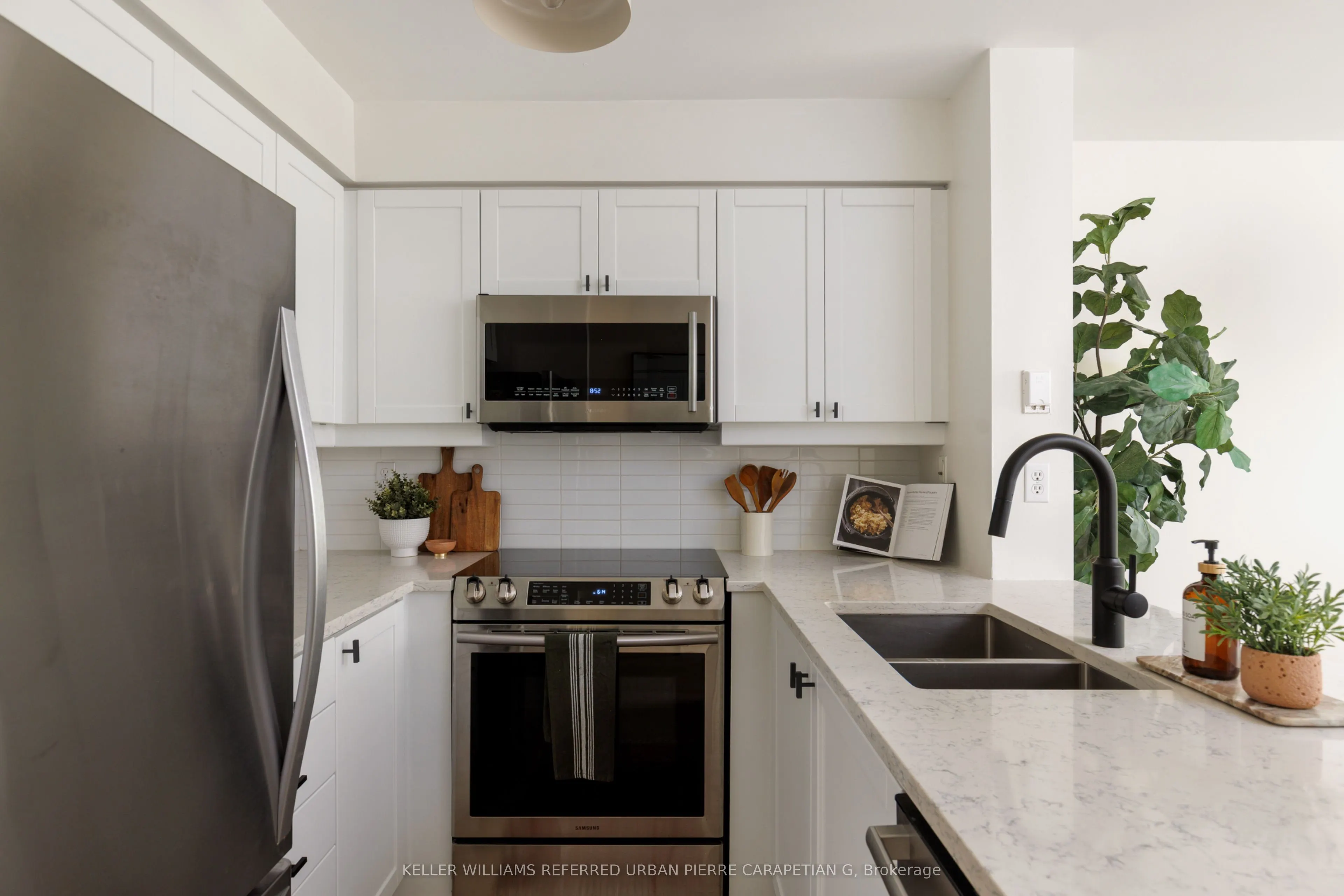 188 Redpath Avenue #402