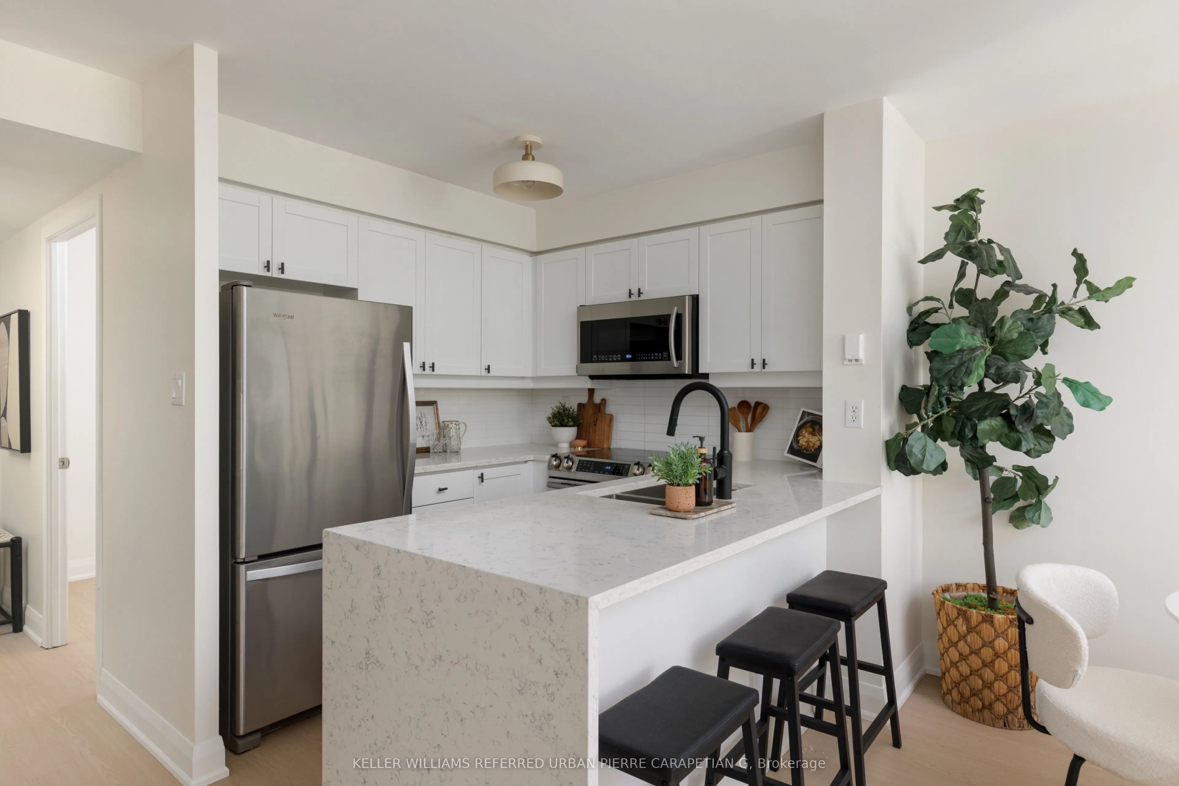 188 Redpath Avenue #402