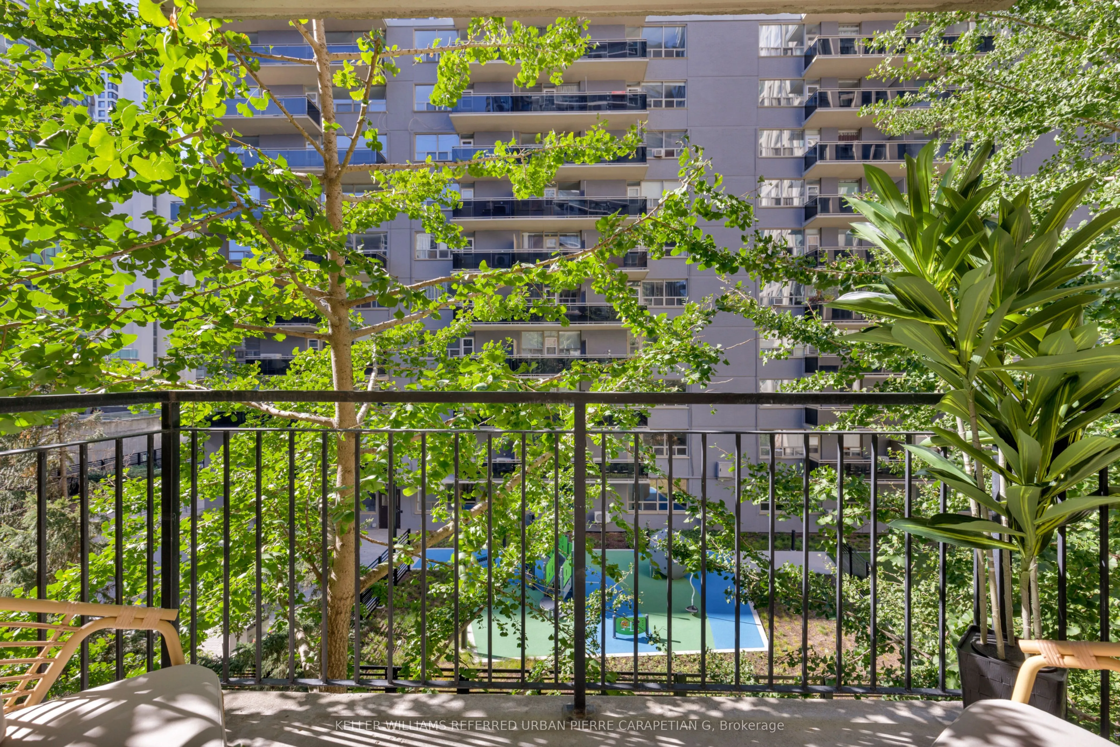 188 Redpath Avenue #402