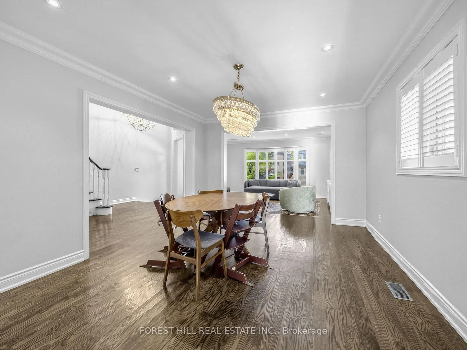 481 Cranbrooke Avenue