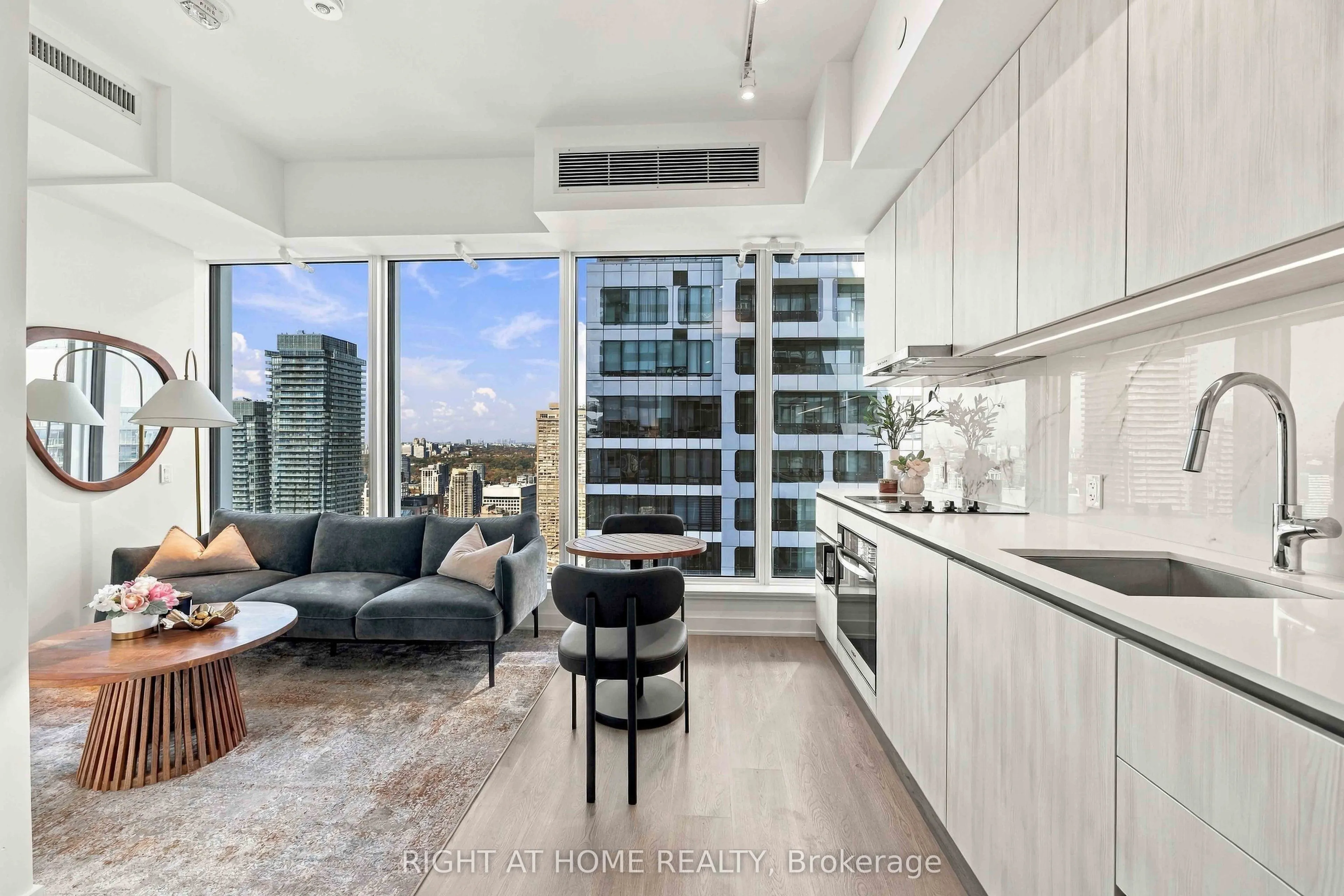 8 Wellesley Street W #5205