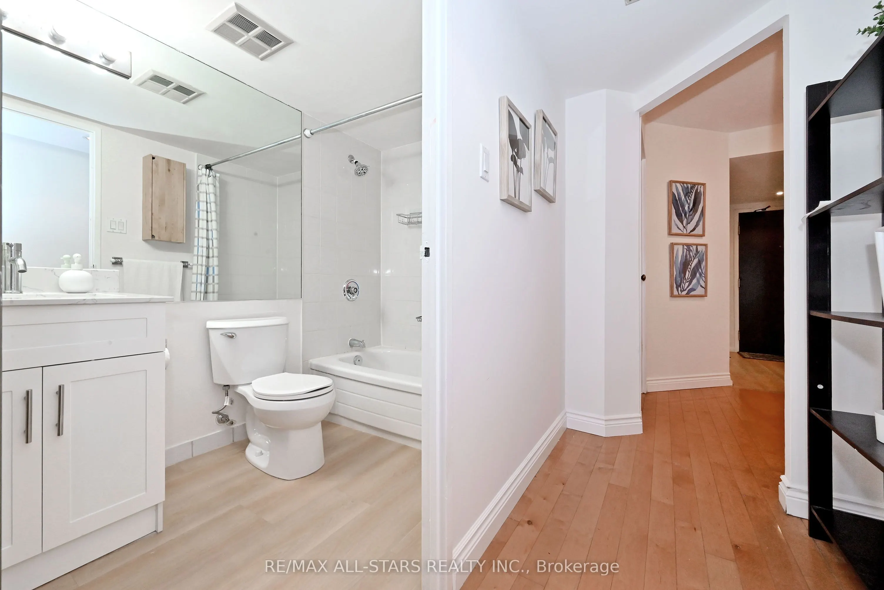 15 Maitland Place #2112