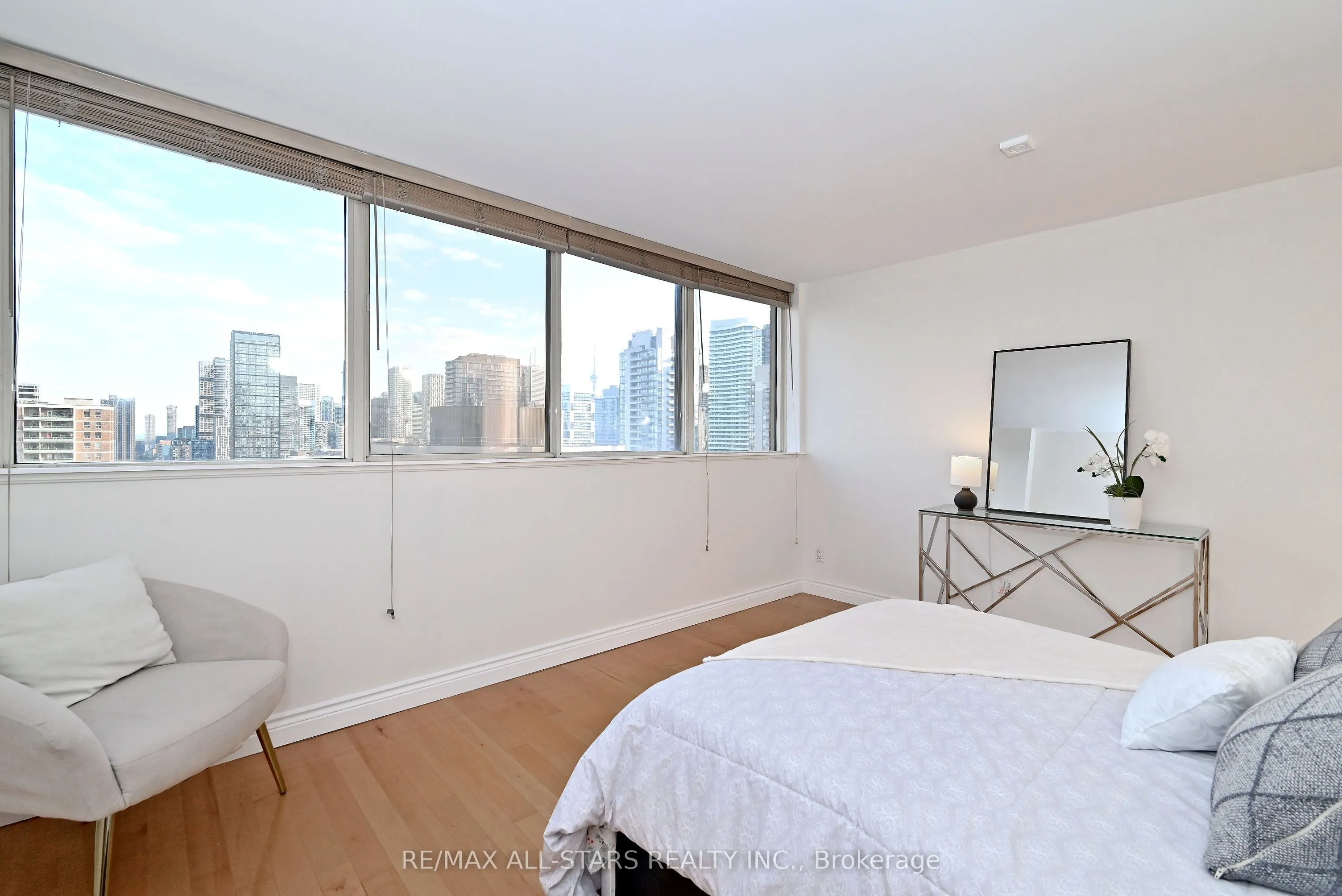 15 Maitland Place #2112