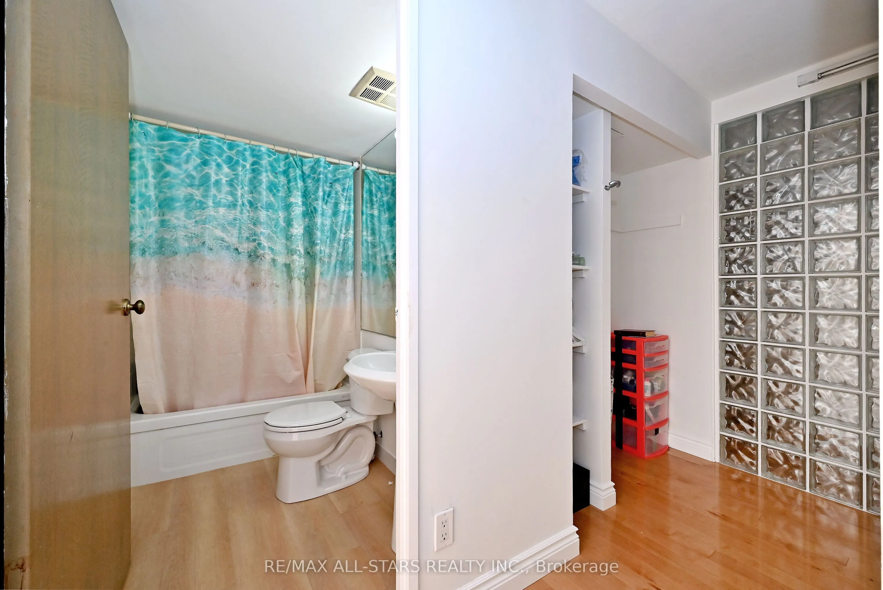 15 Maitland Place #2112