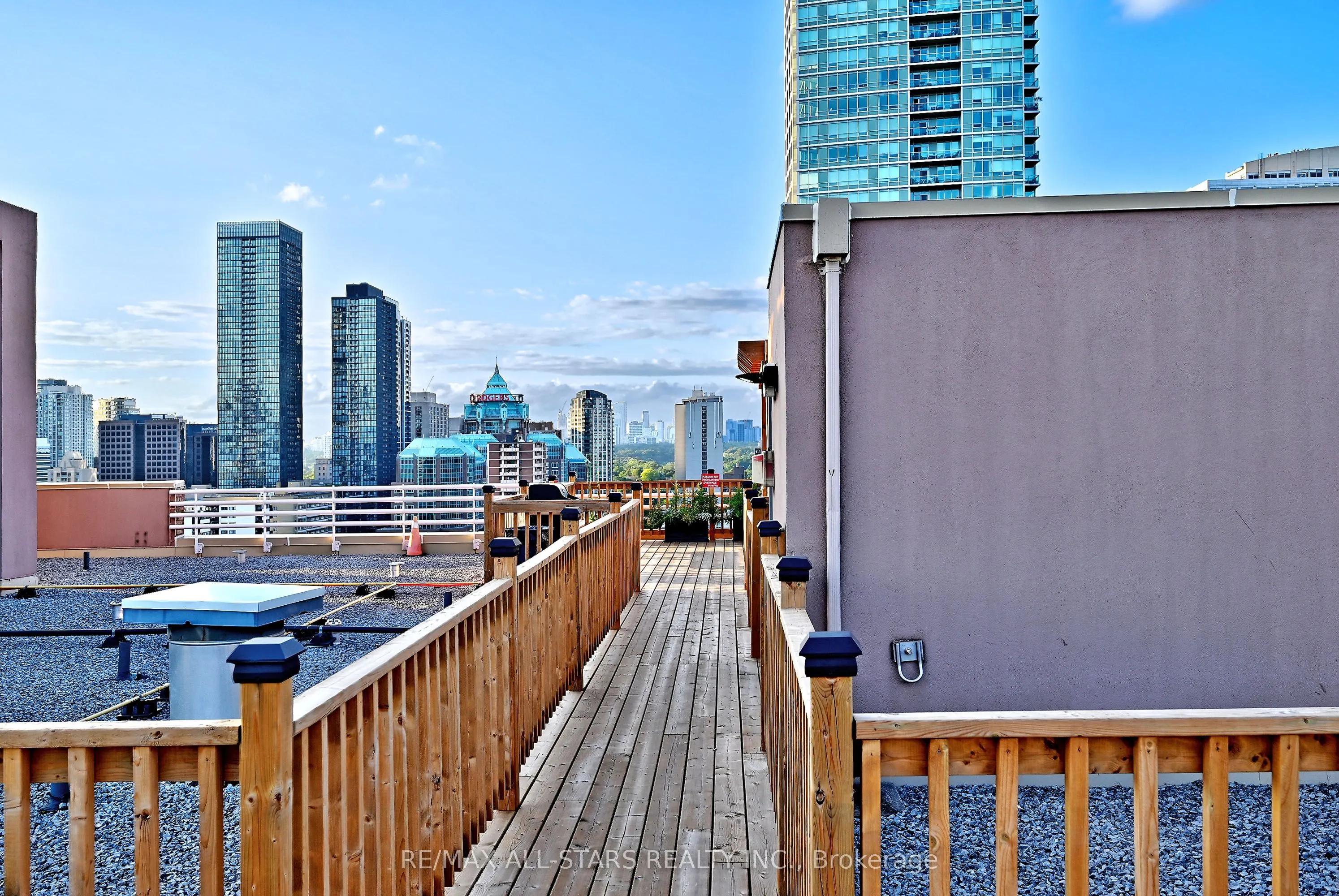 15 Maitland Place #2112