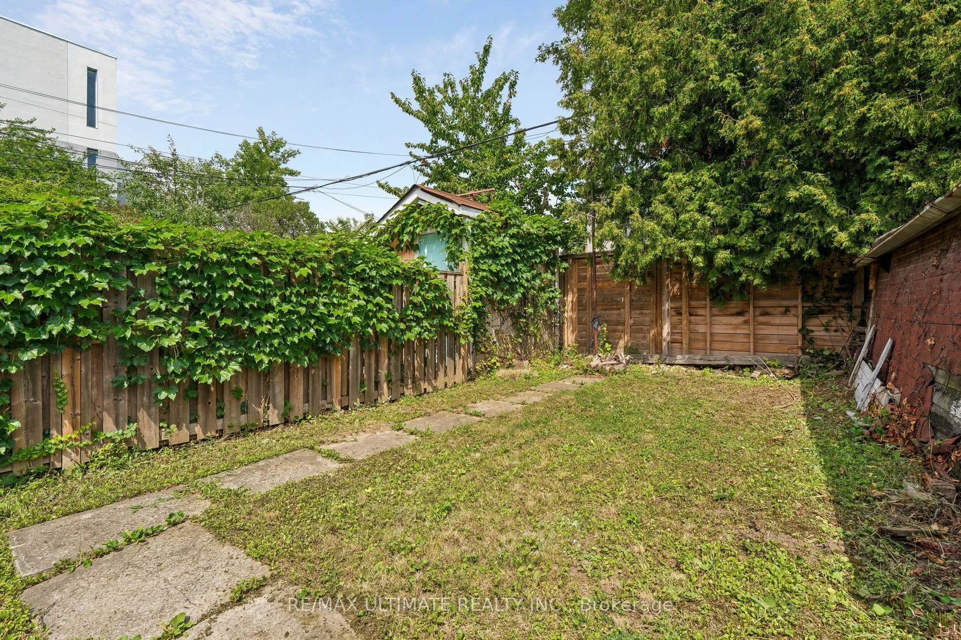463 Oakwood Avenue