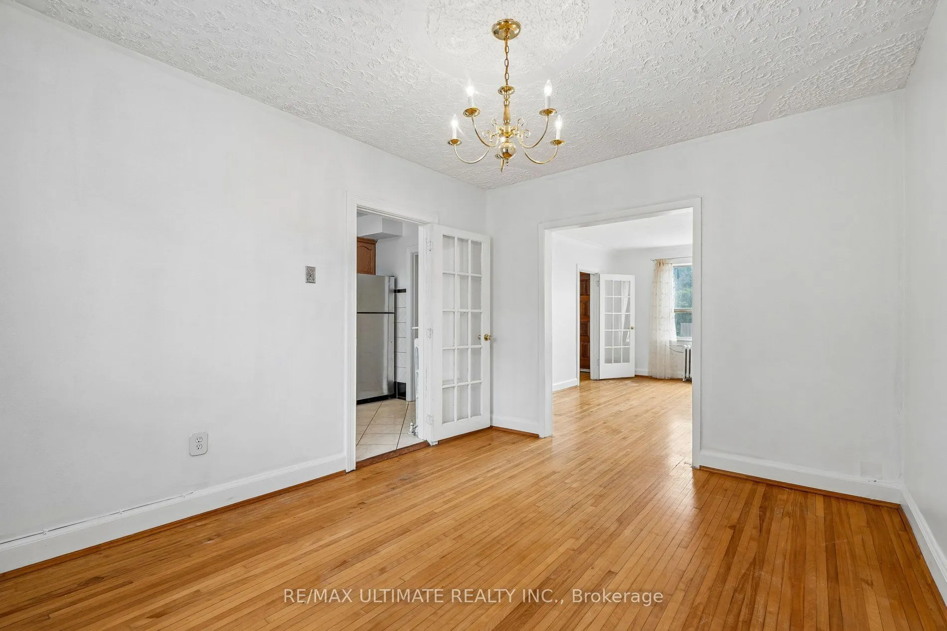 463 Oakwood Avenue