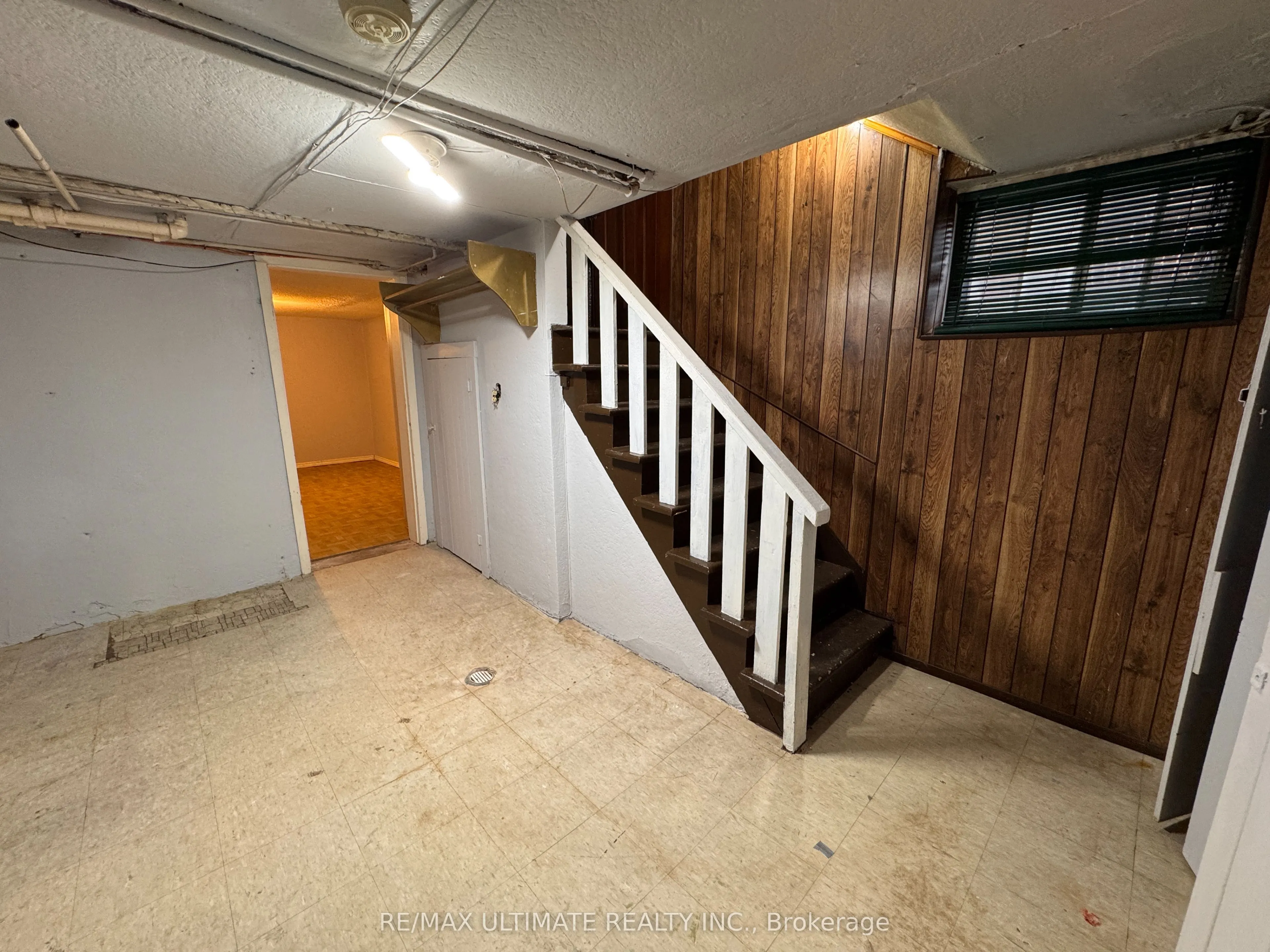 463 Oakwood Avenue