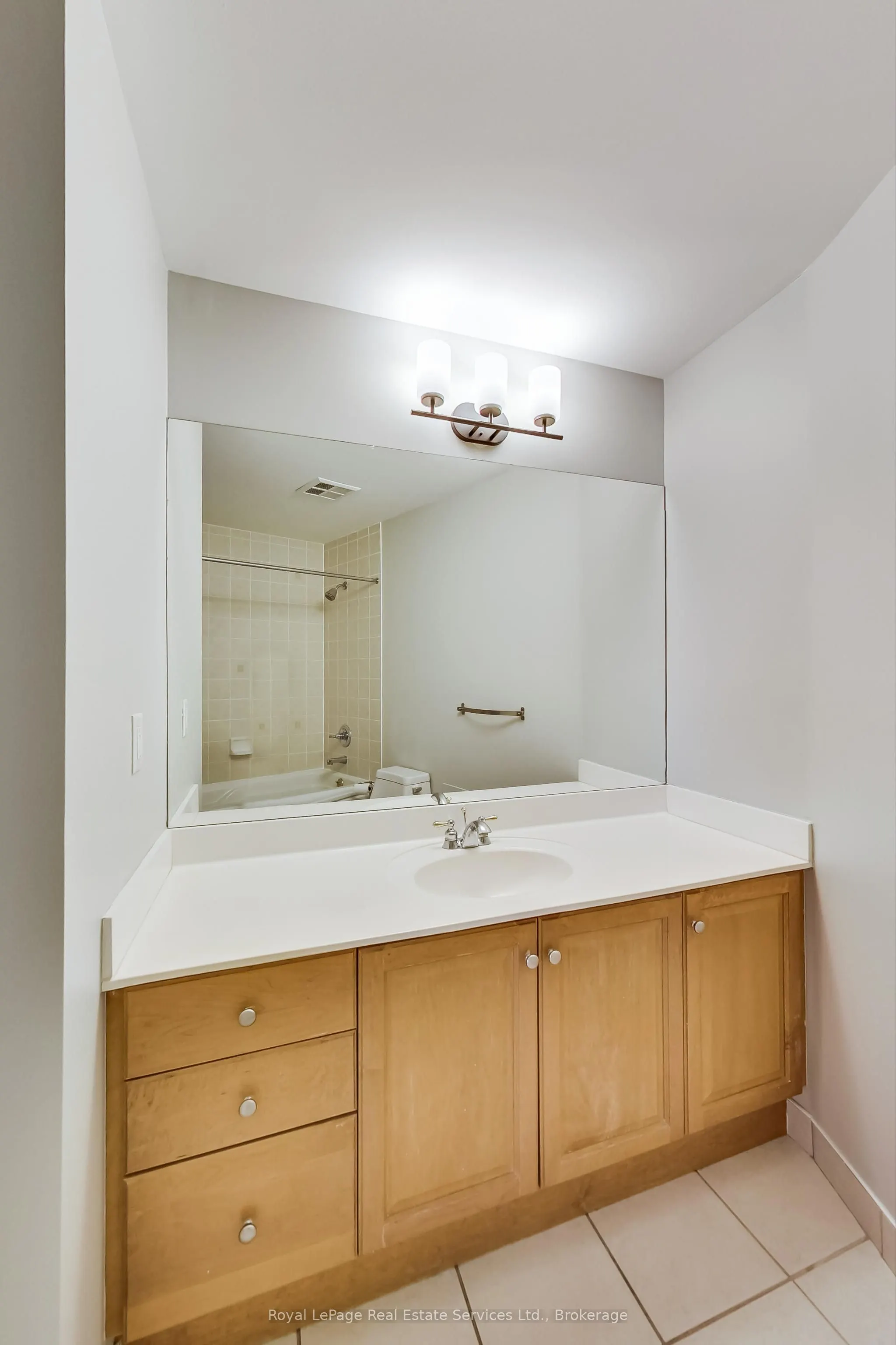 115 Richmond Street E #808