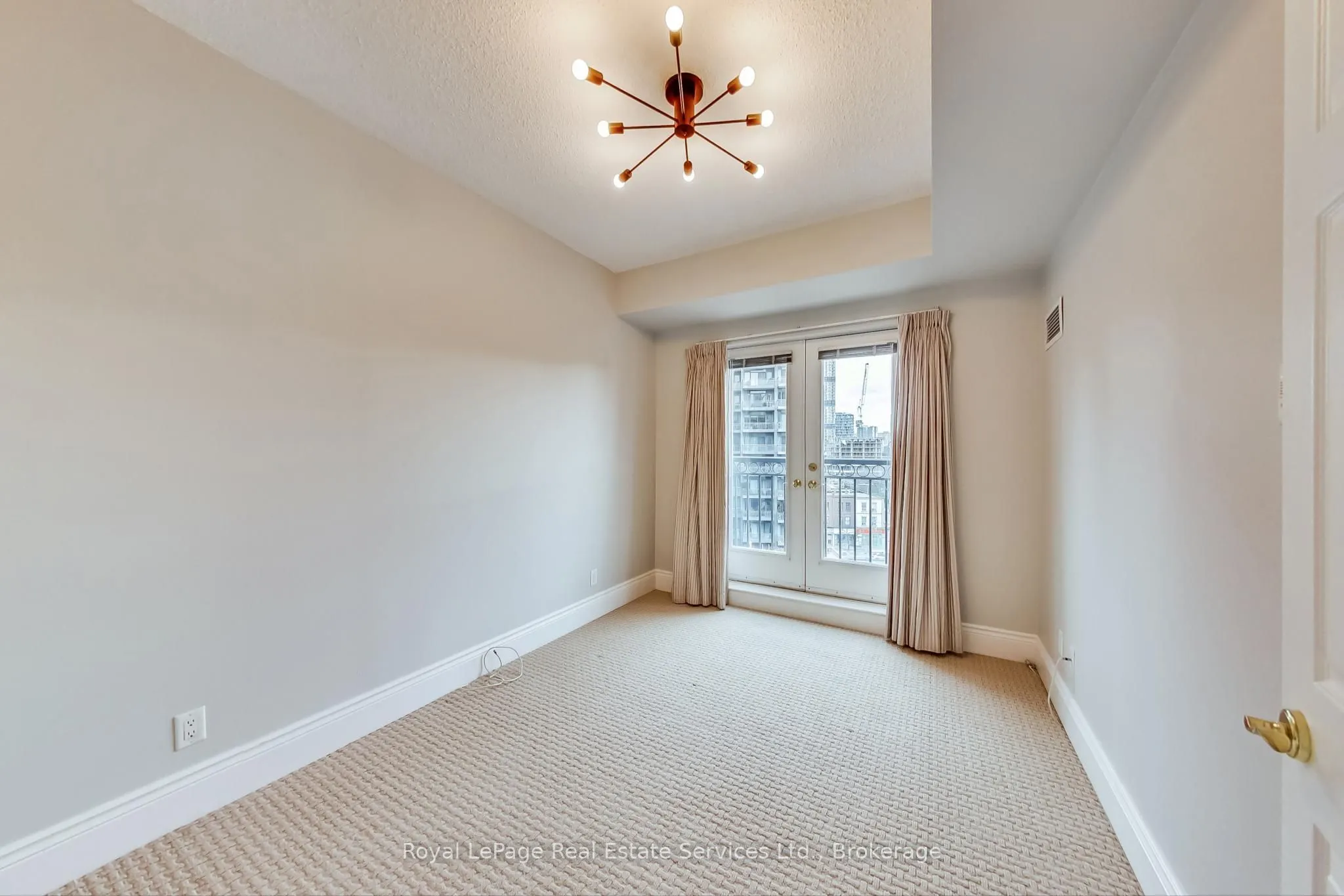 115 Richmond Street E #808