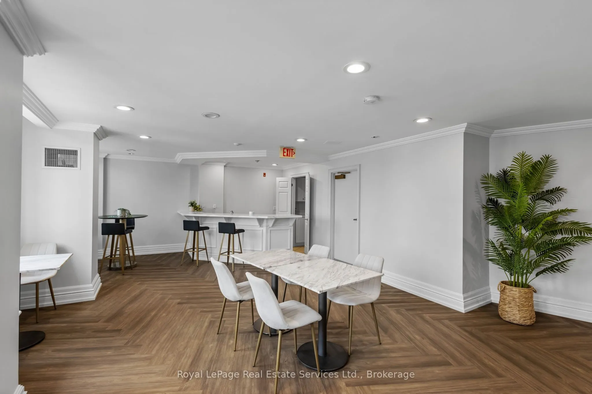115 Richmond Street E #808