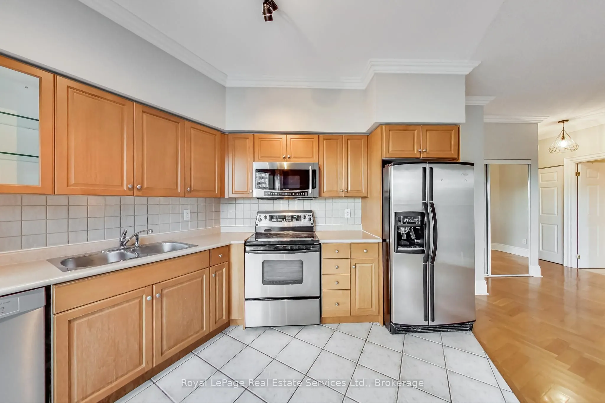 115 Richmond Street E #808