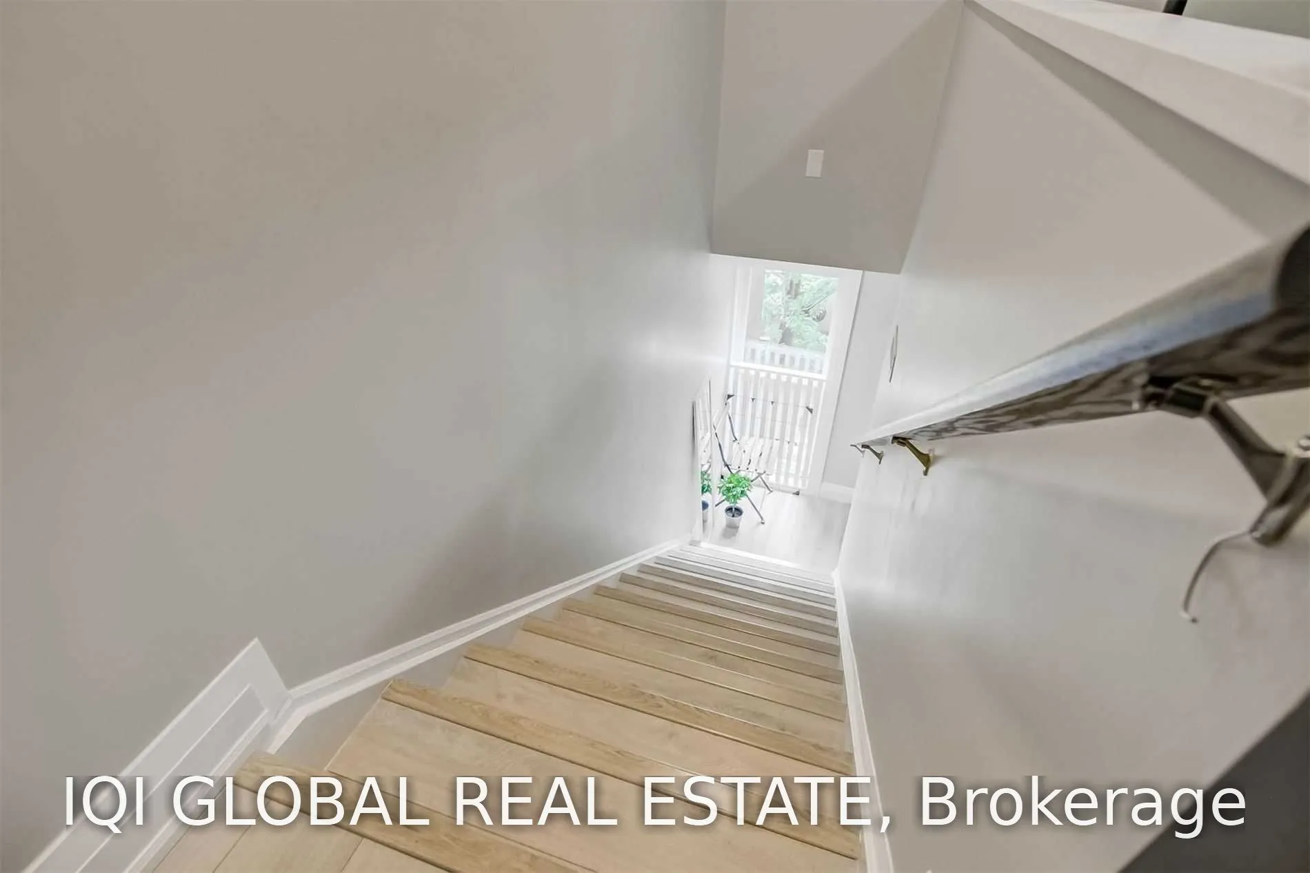 142 Grace Street #2nd Floor Unit