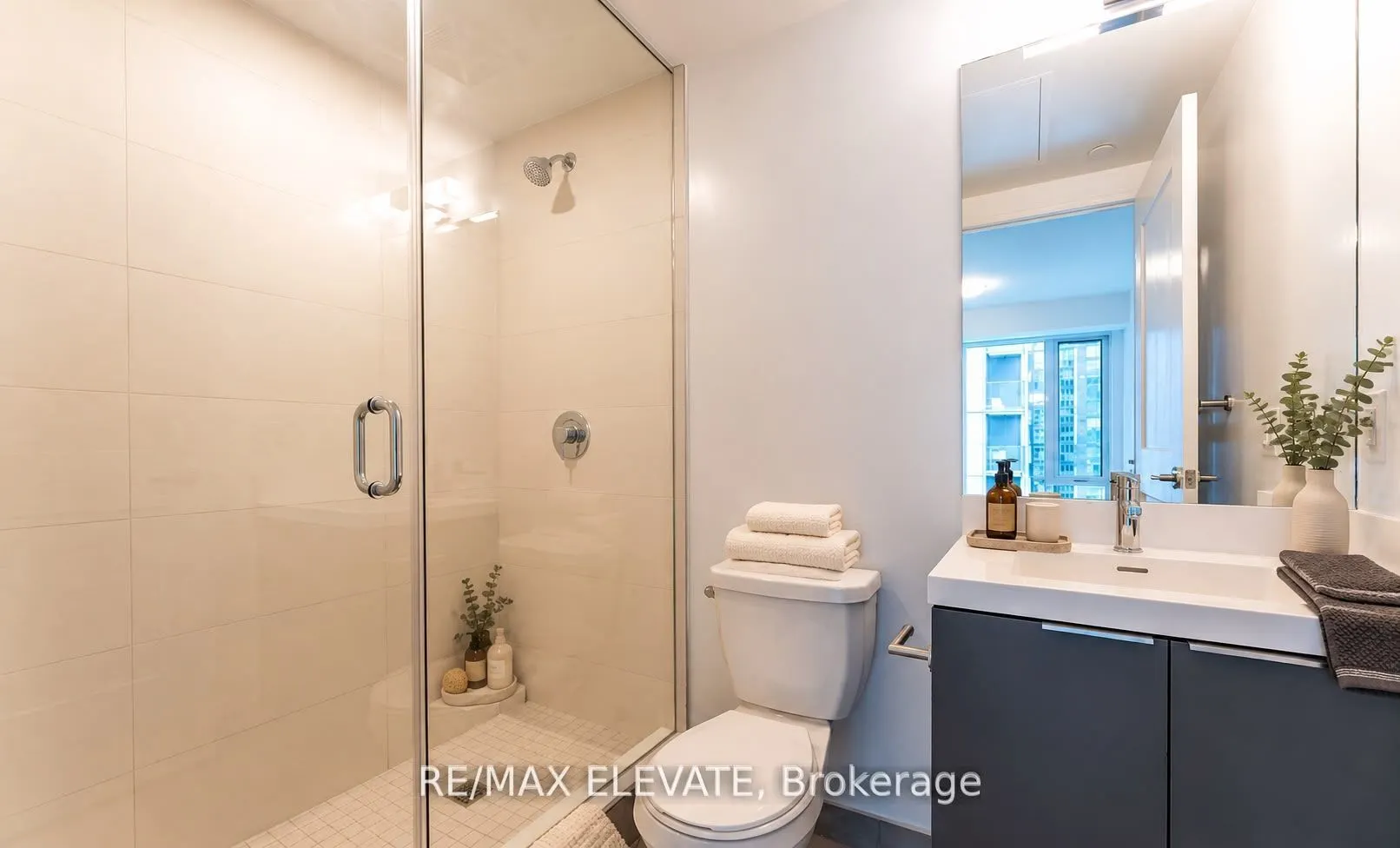 28 Widmer Street #3029