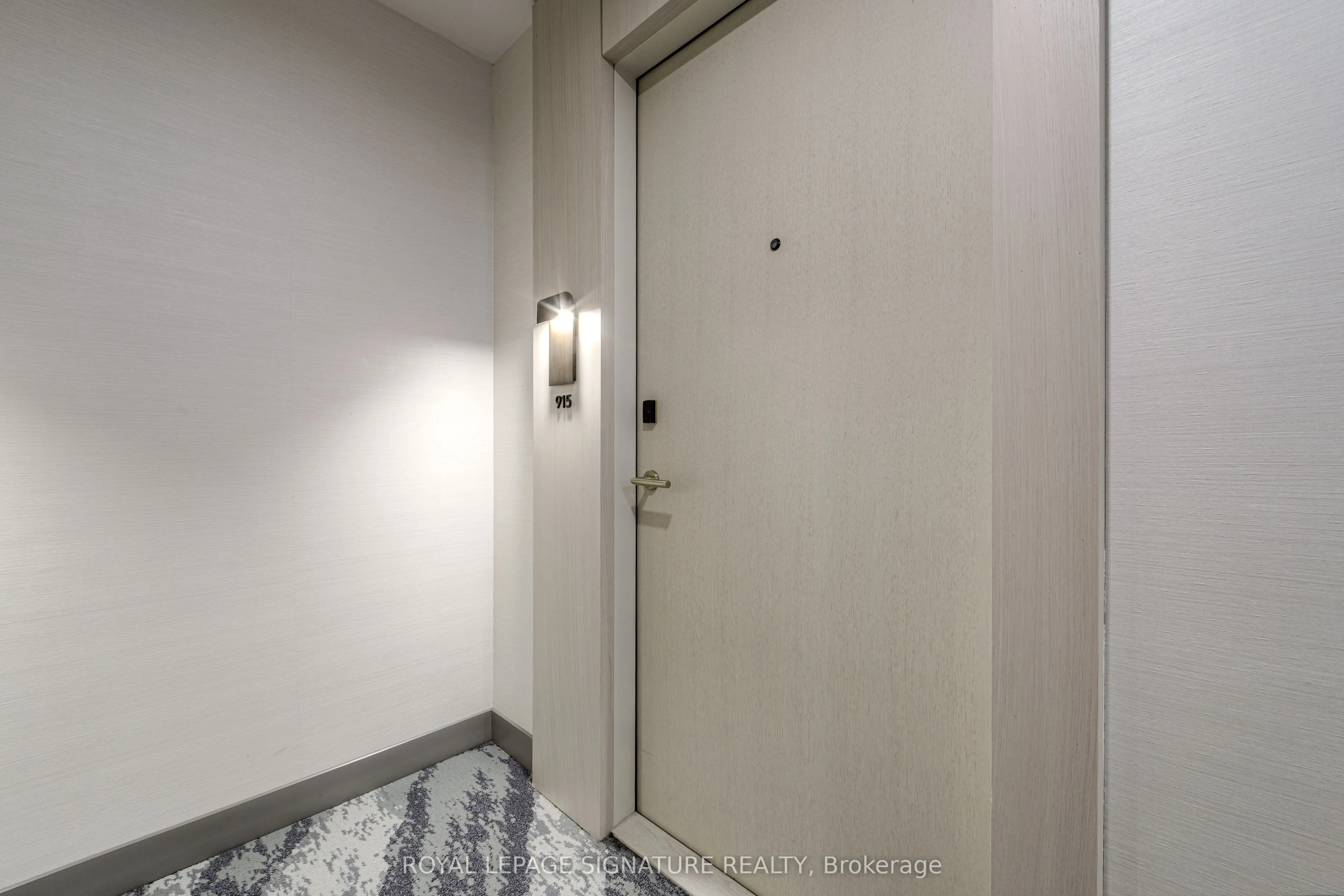 480 Front Street W #915