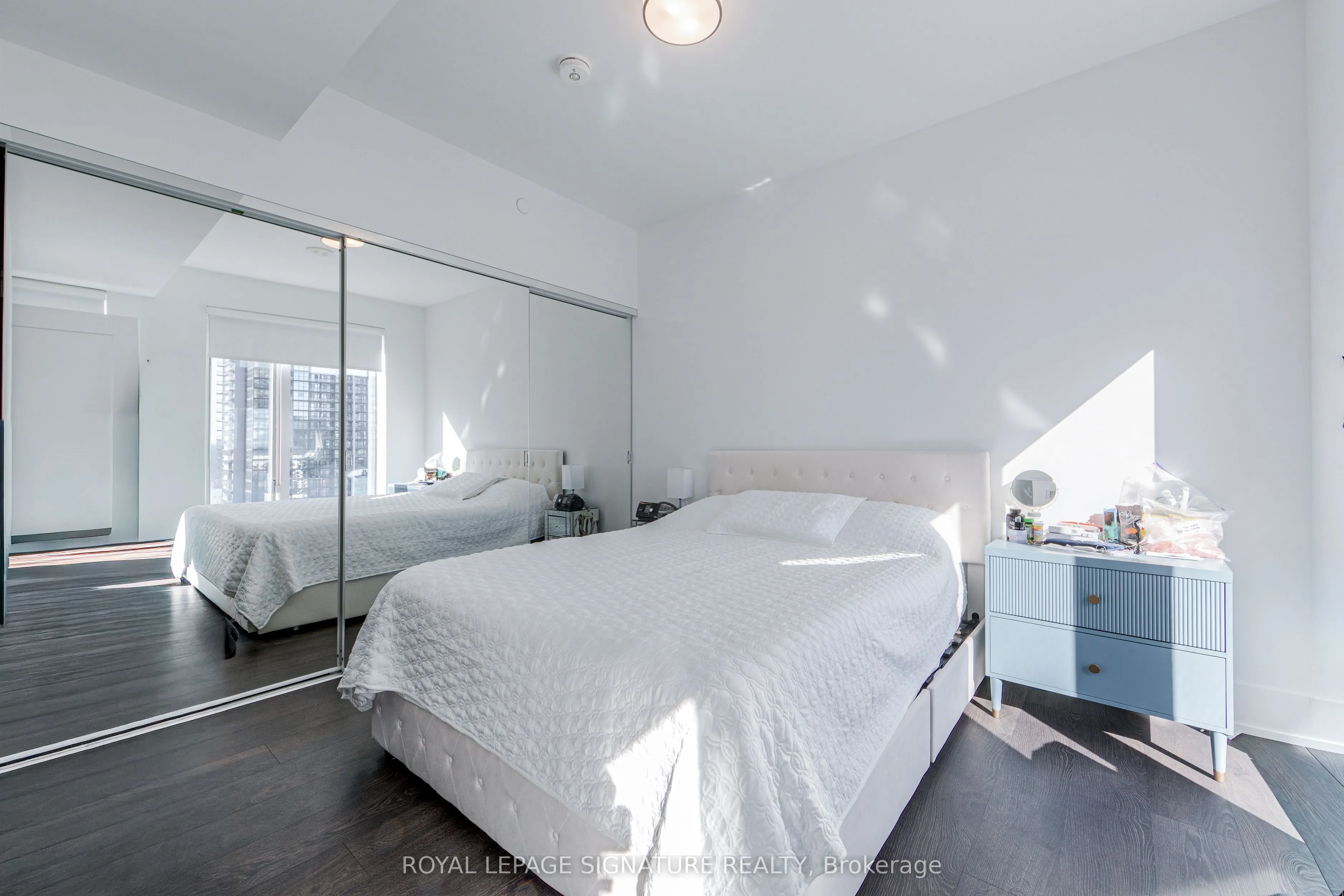480 Front Street W #915