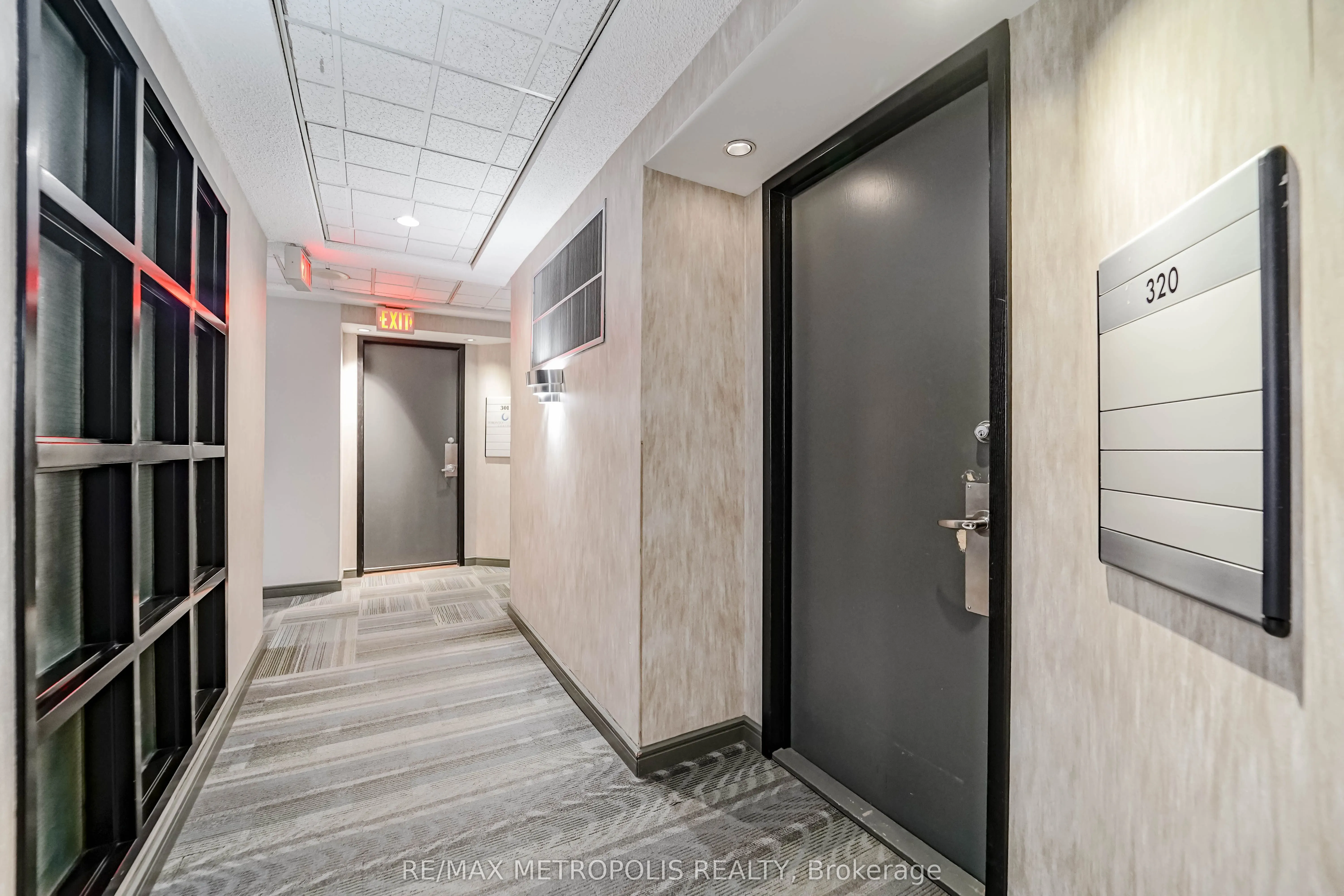 1033 Bay Street #320