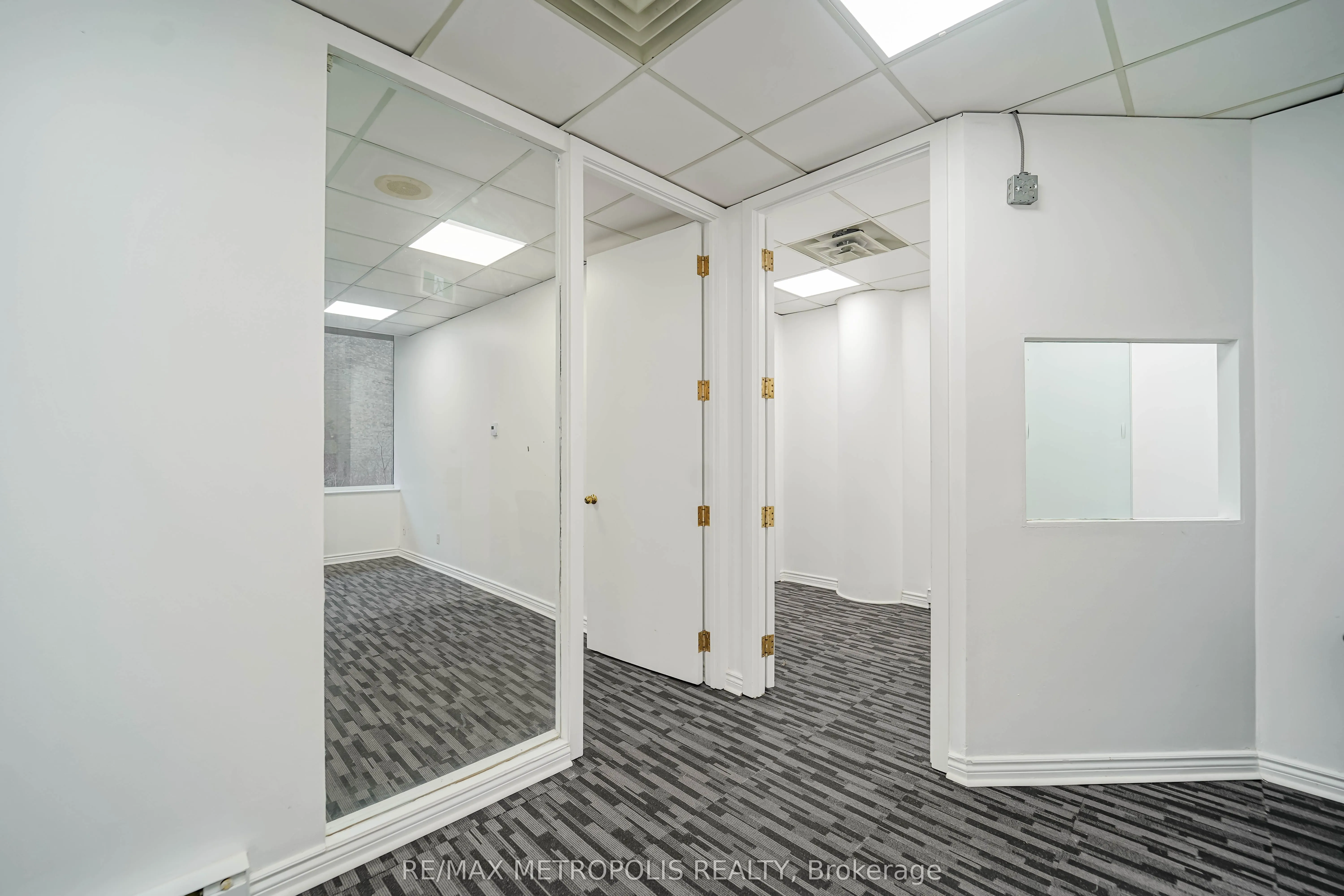 1033 Bay Street #320