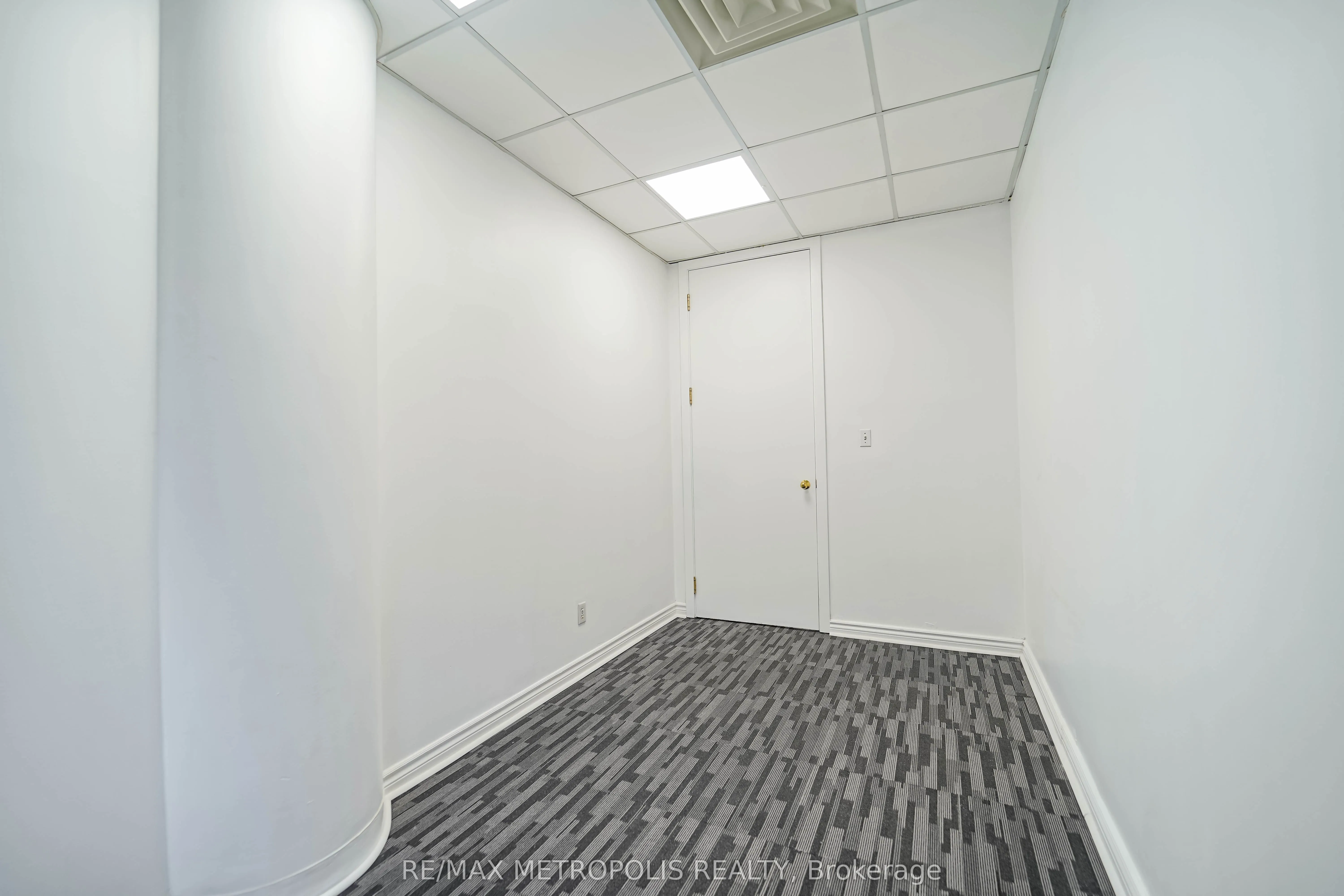 1033 Bay Street #320