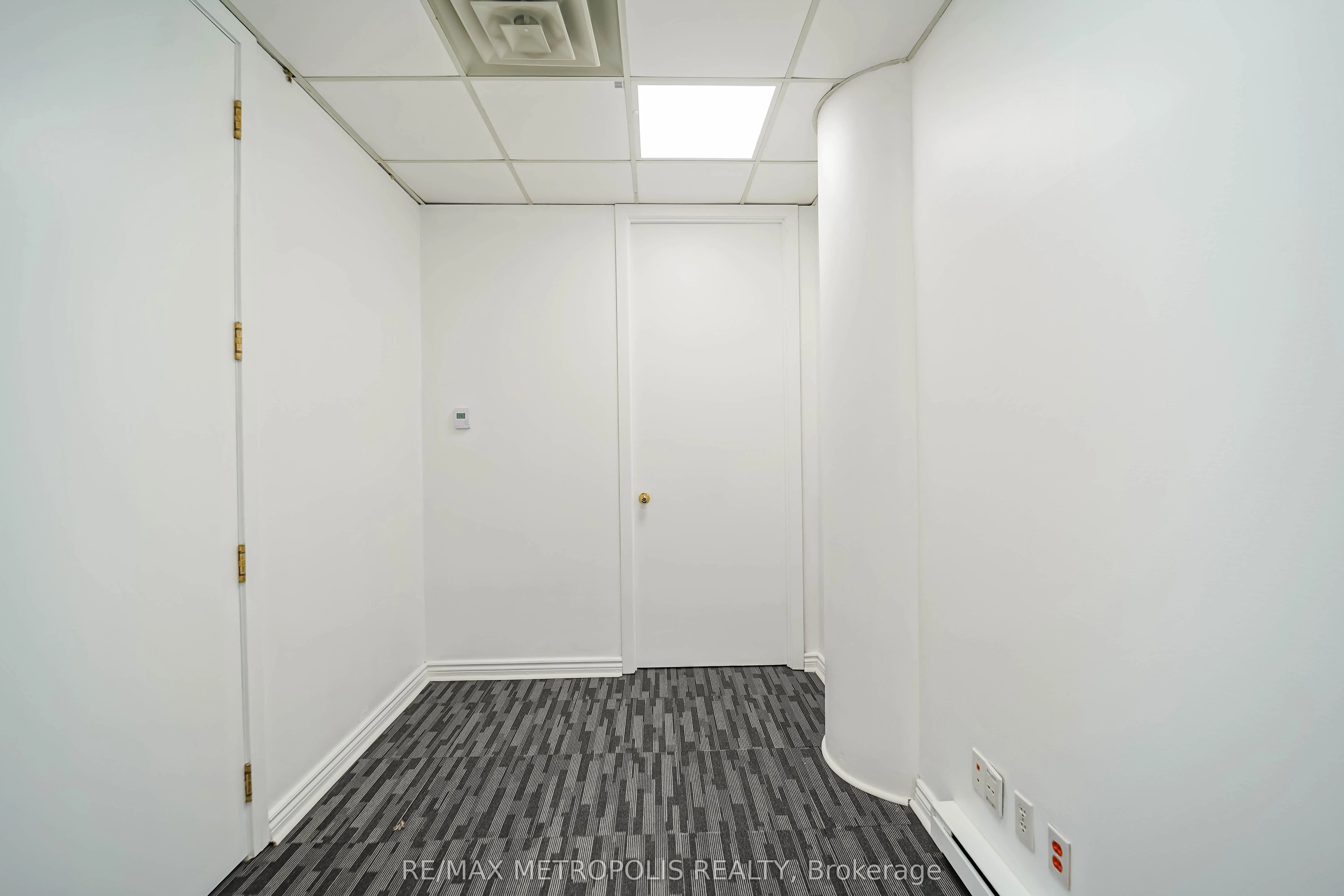 1033 Bay Street #320