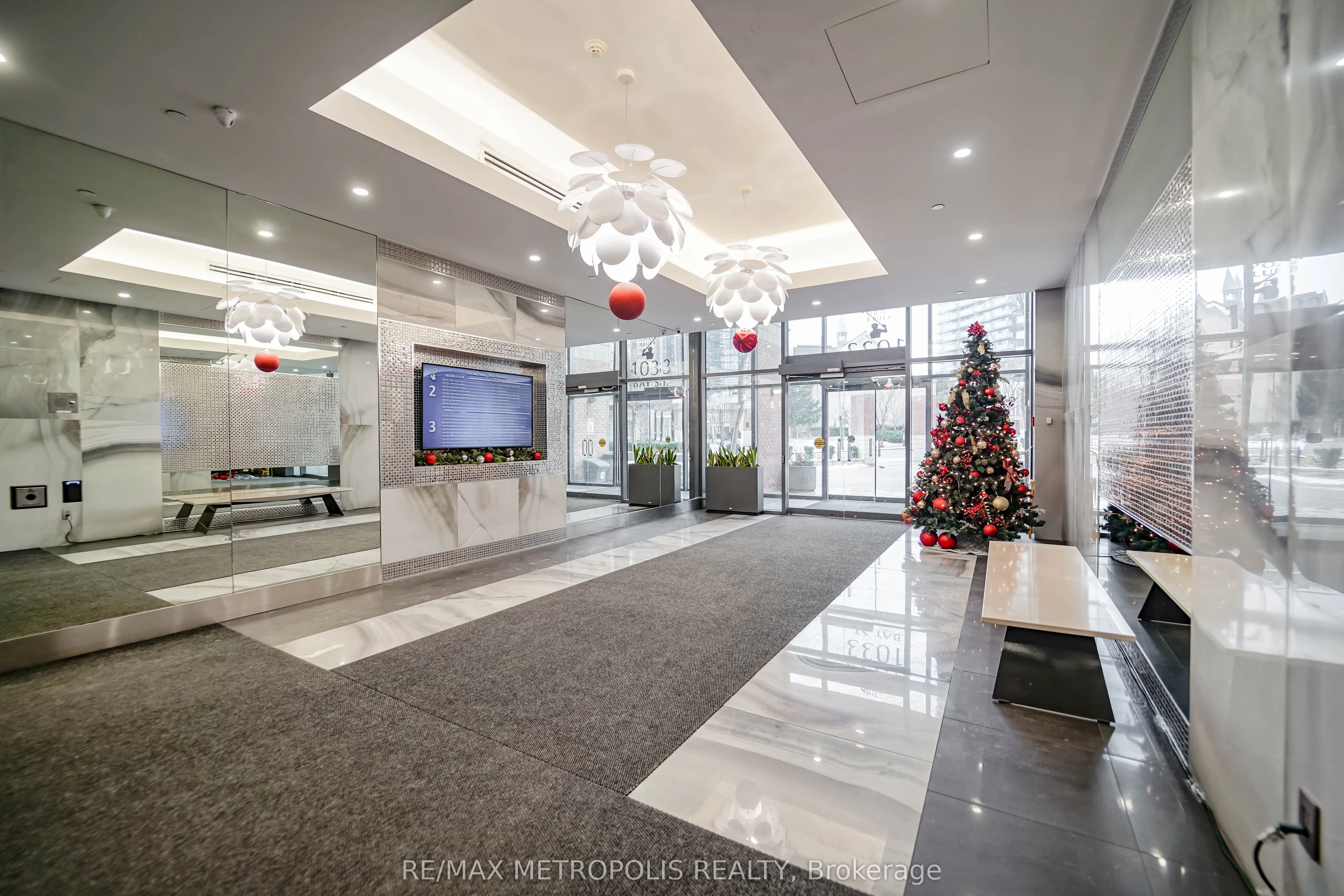 1033 Bay Street #320
