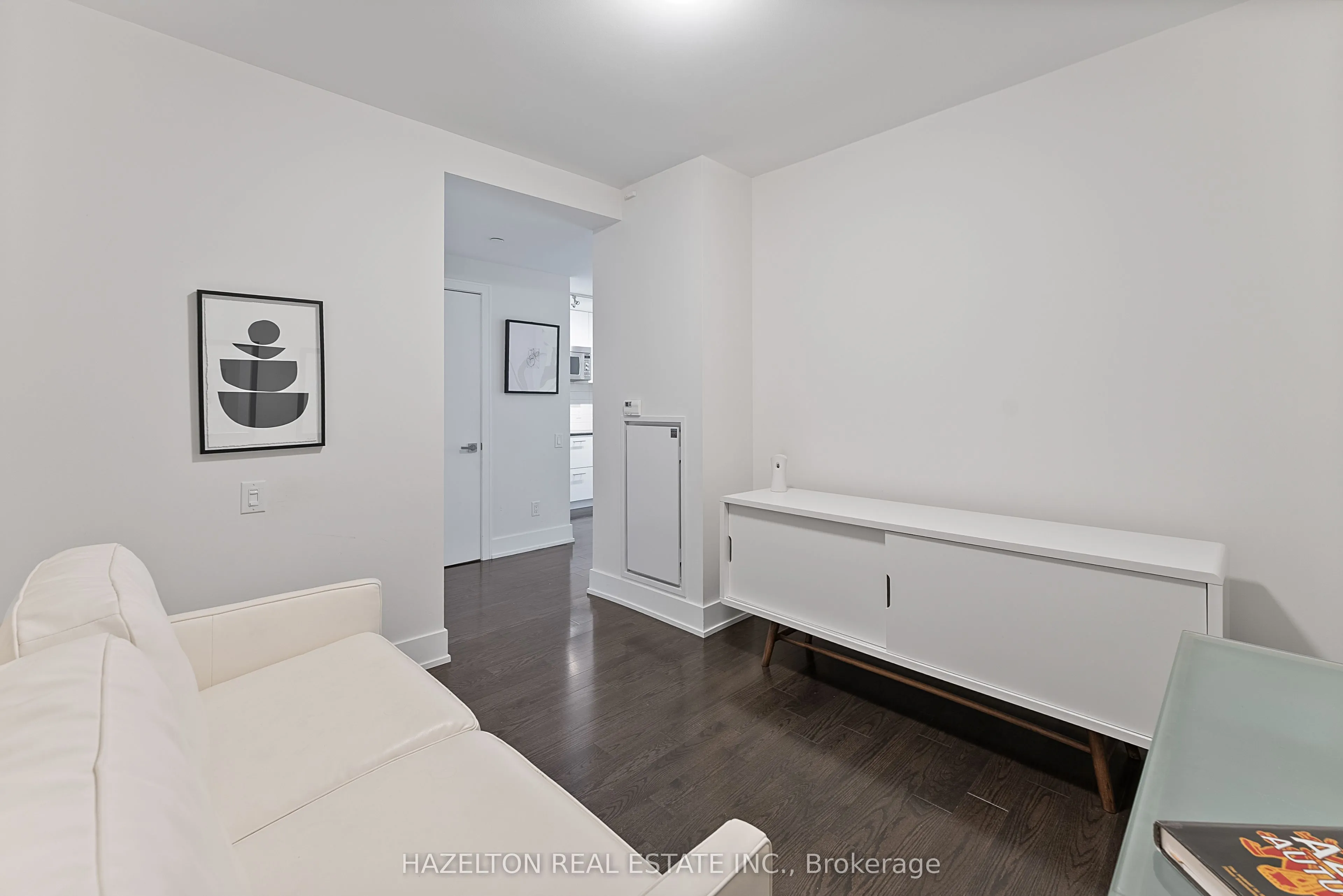 170 Avenue Road #211