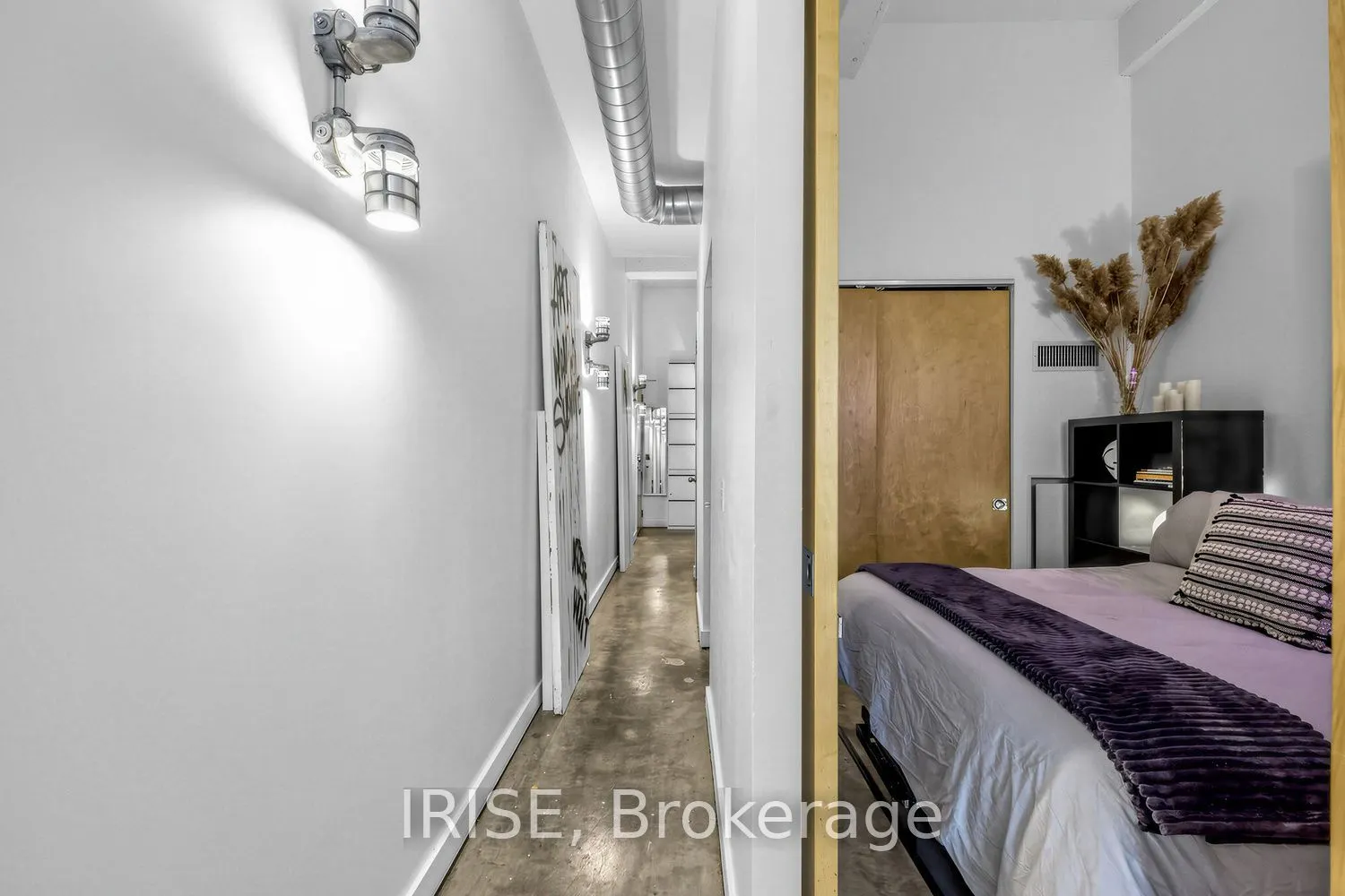135 Dalhousie Street W #201