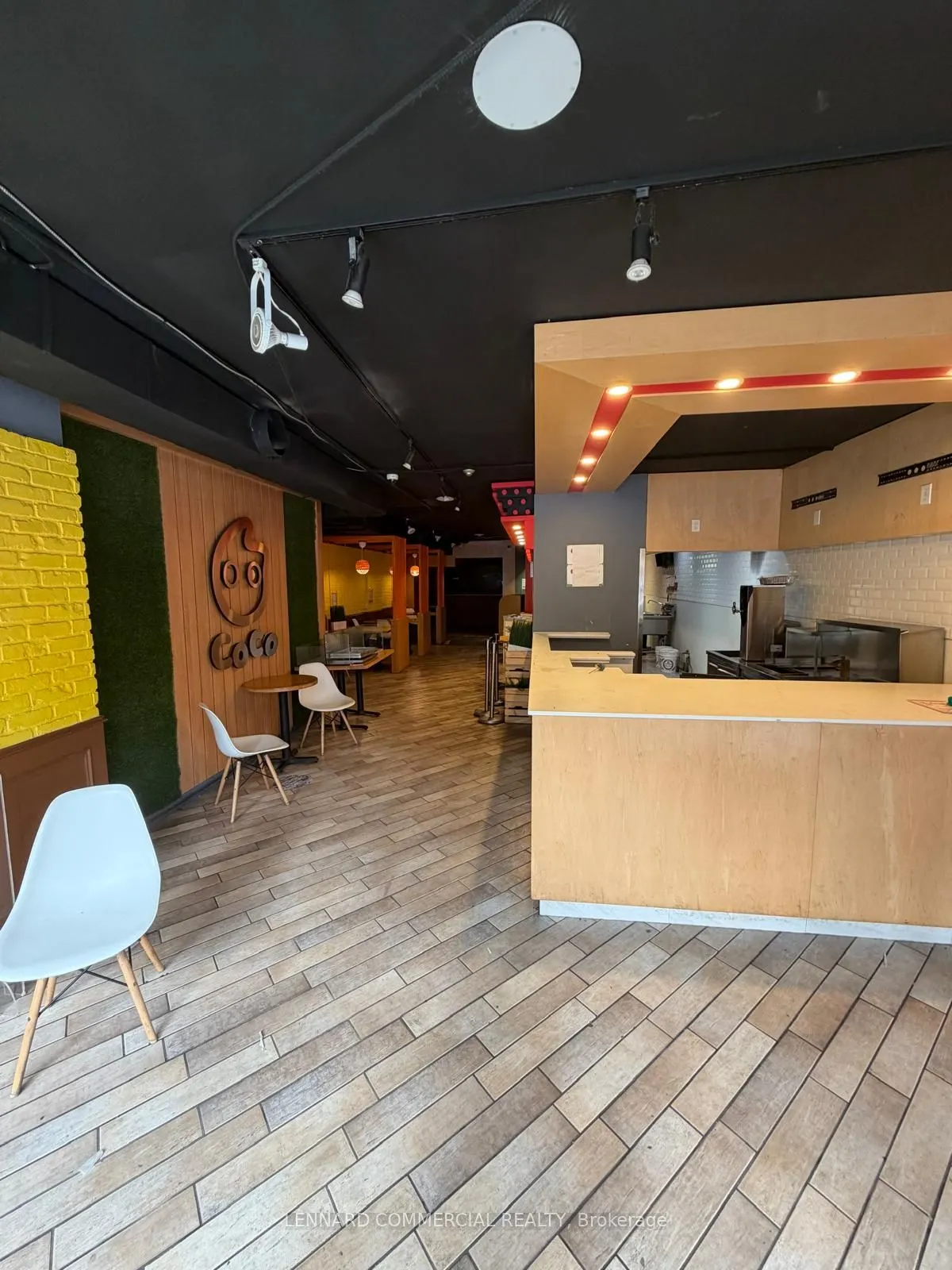 2352 Yonge Street #Main Floor