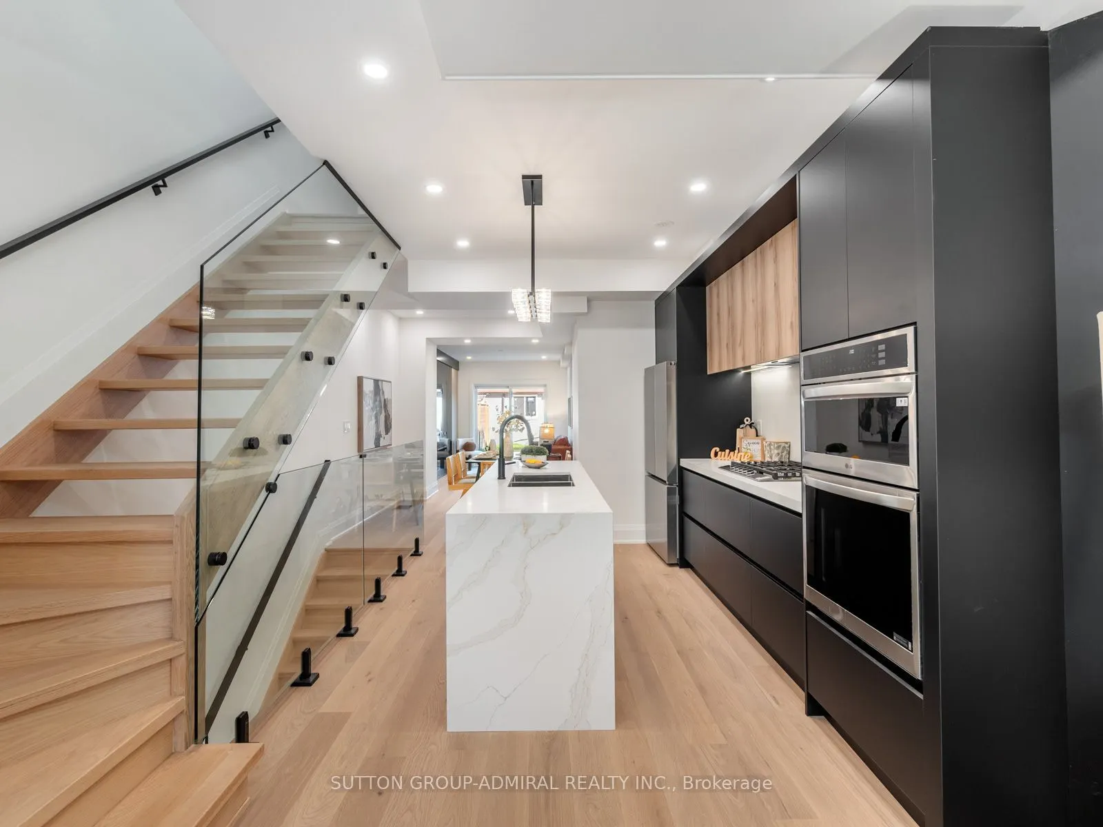 283 Euclid Avenue