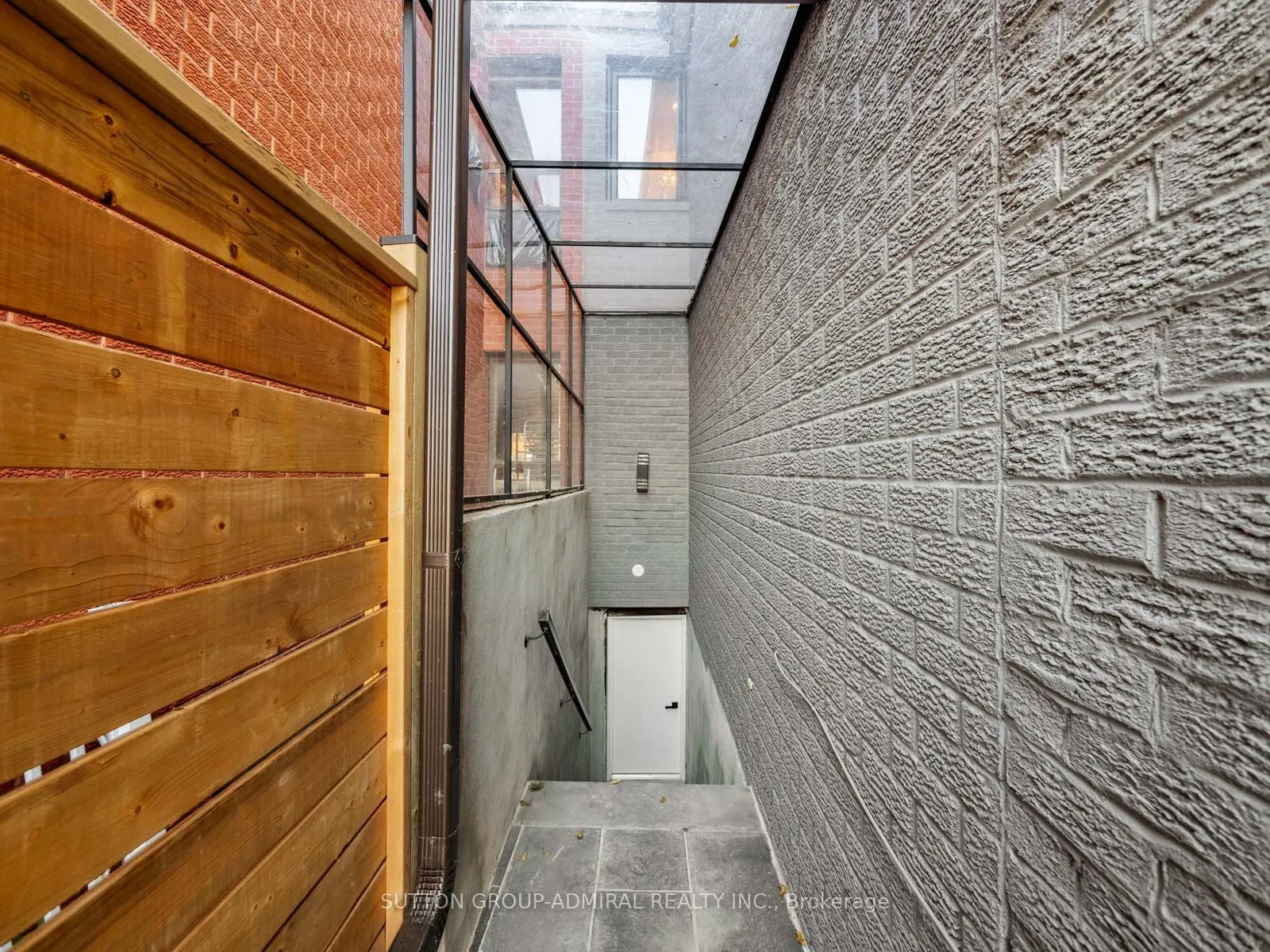 283 Euclid Avenue