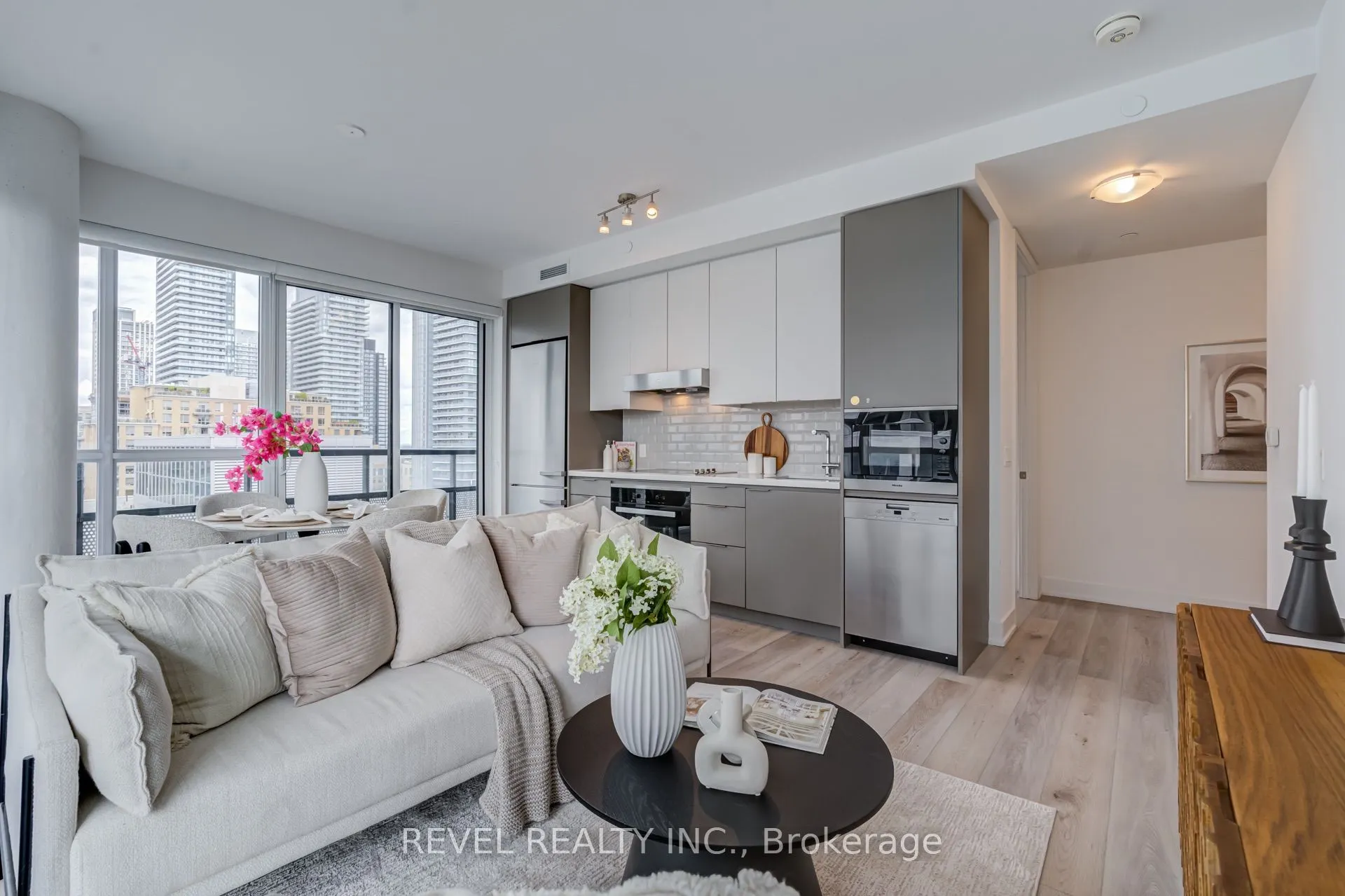 11 Lillian Street #1107