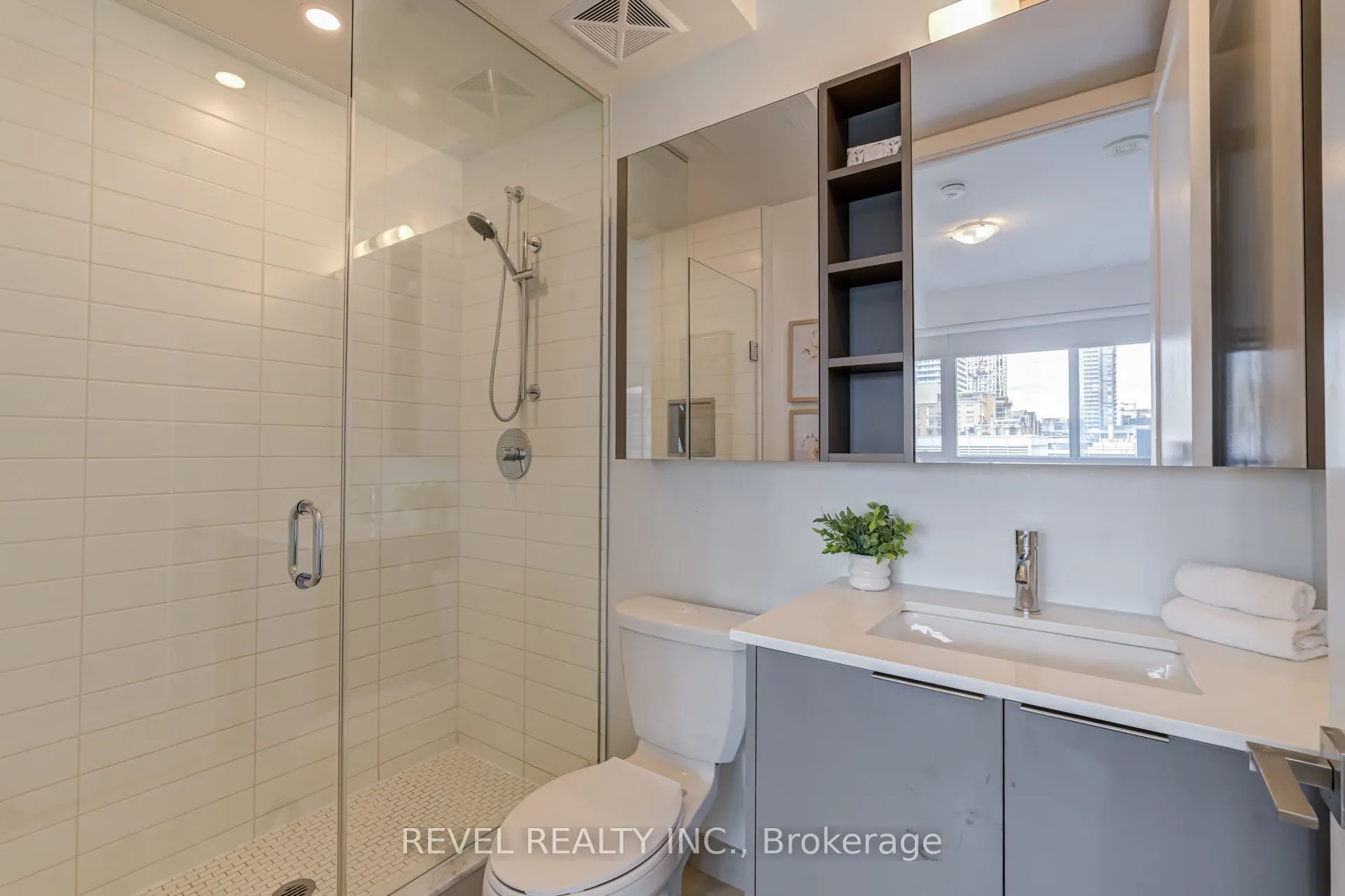 11 Lillian Street #1107