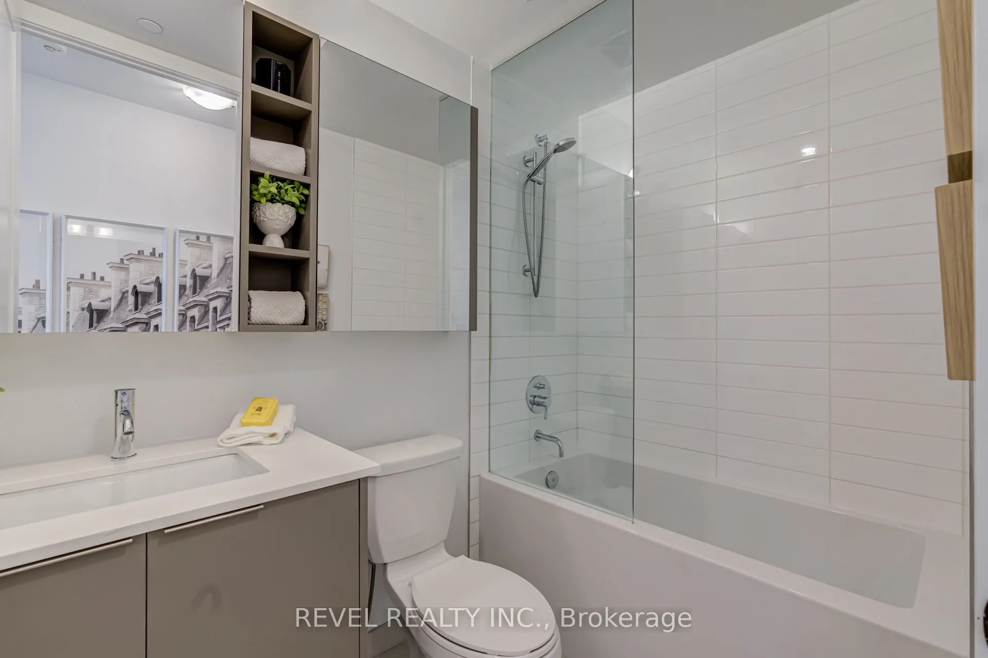 11 Lillian Street #1107